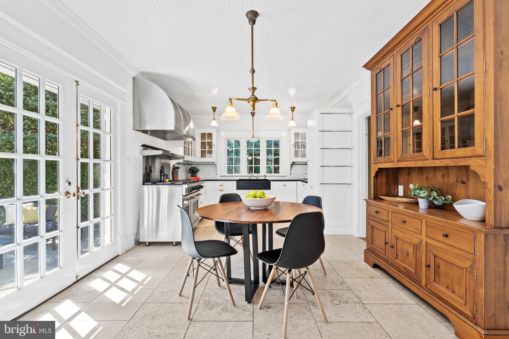 CHEVY CHASE - Residential