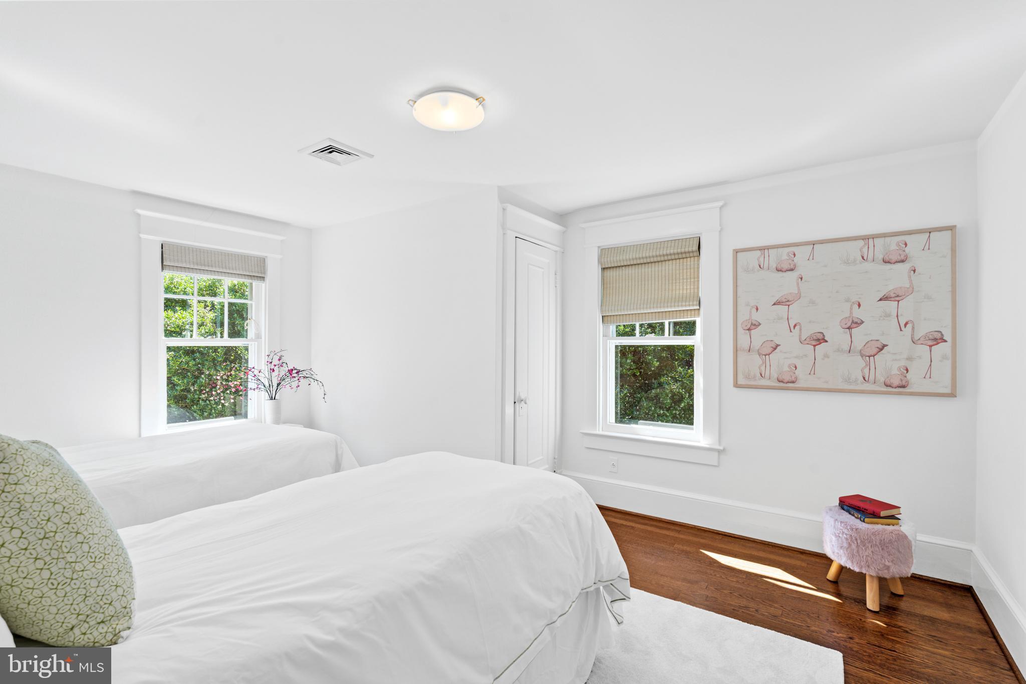 CHEVY CHASE - Residential