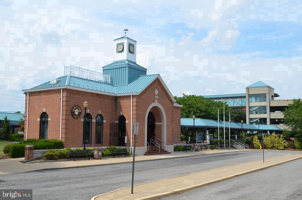 PORT POTOMAC - Residential