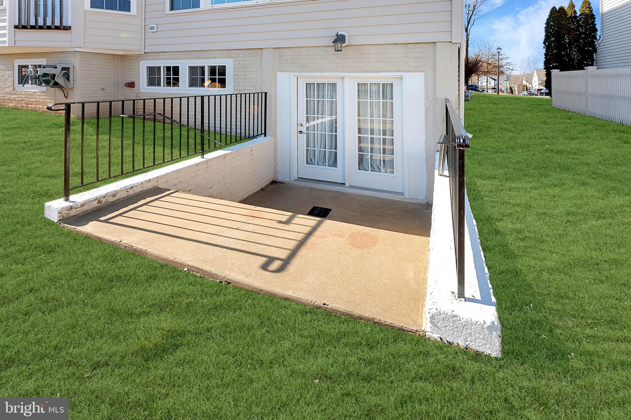 PORT POTOMAC - Residential