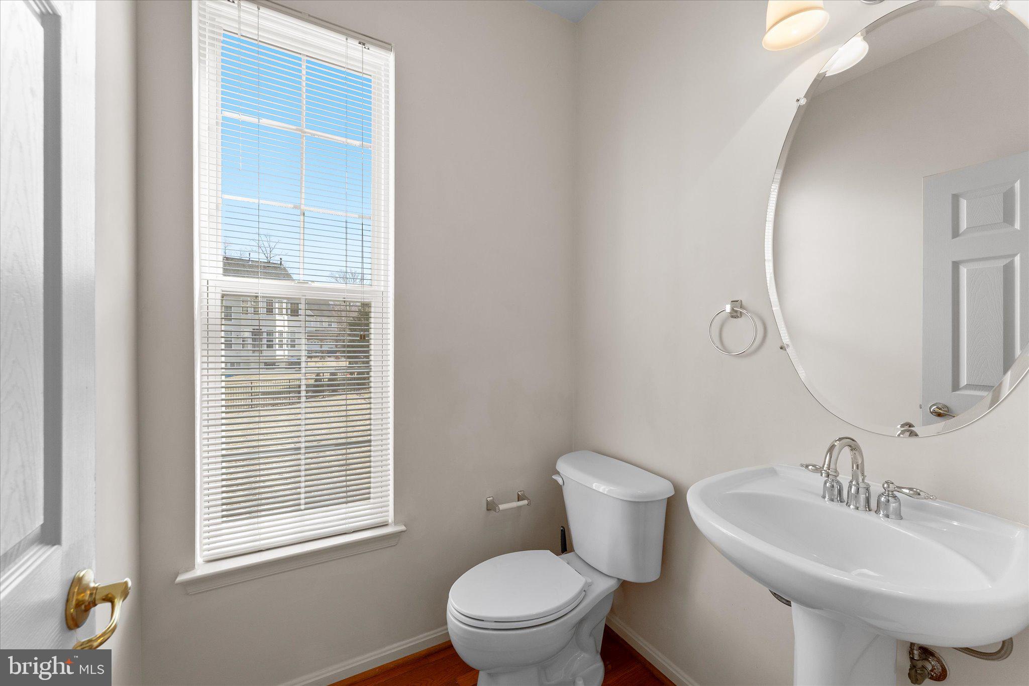 PORT POTOMAC - Residential