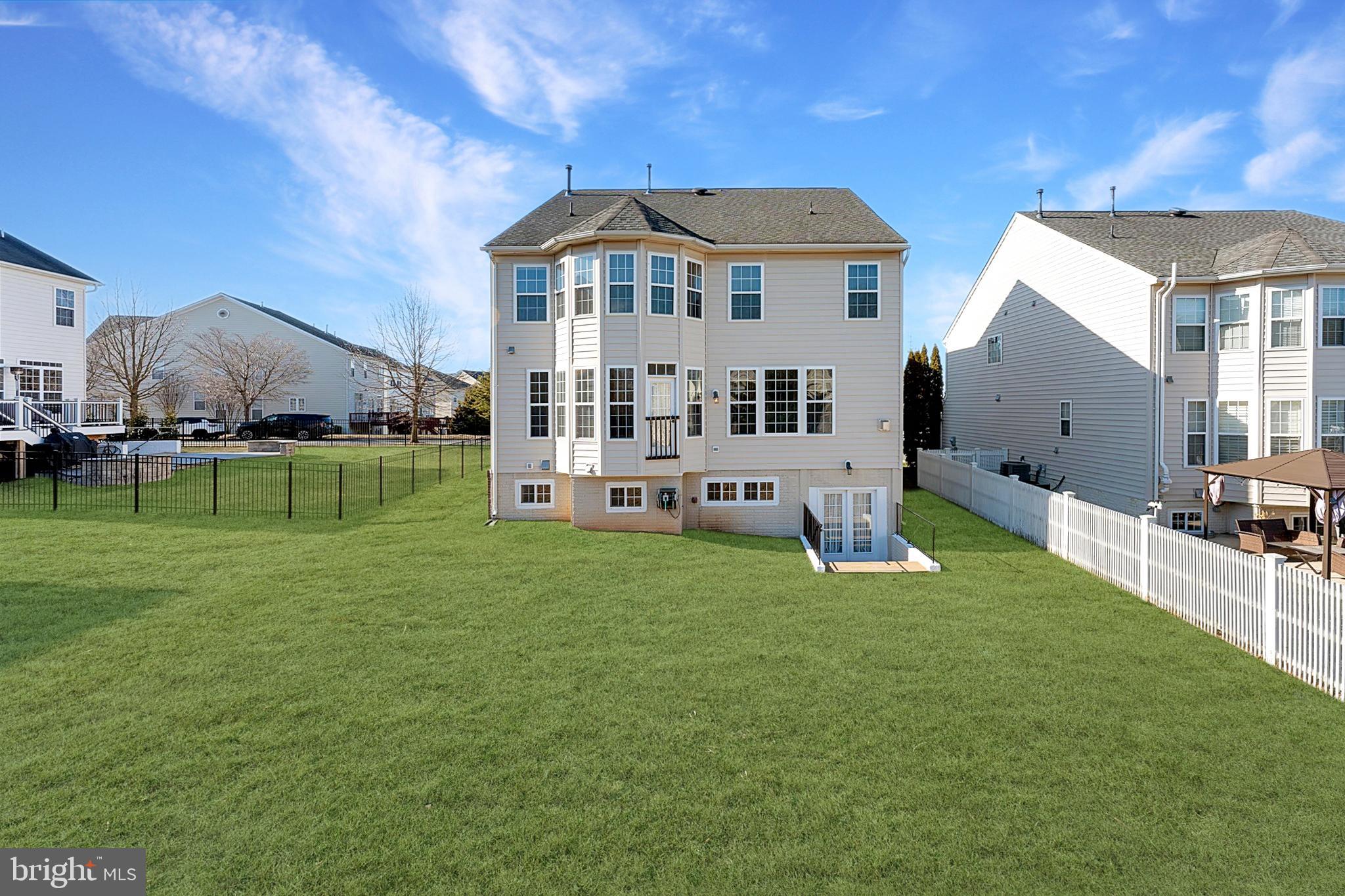 PORT POTOMAC - Residential