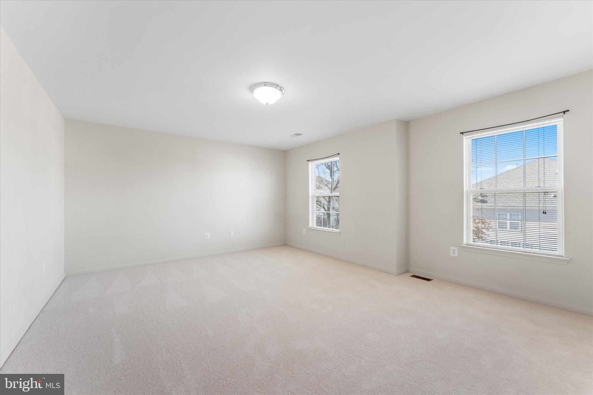 PORT POTOMAC - Residential