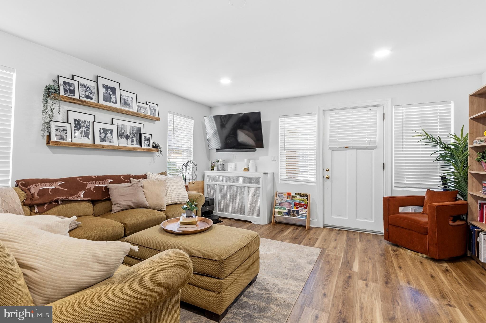 BRYN MAWR - Residential