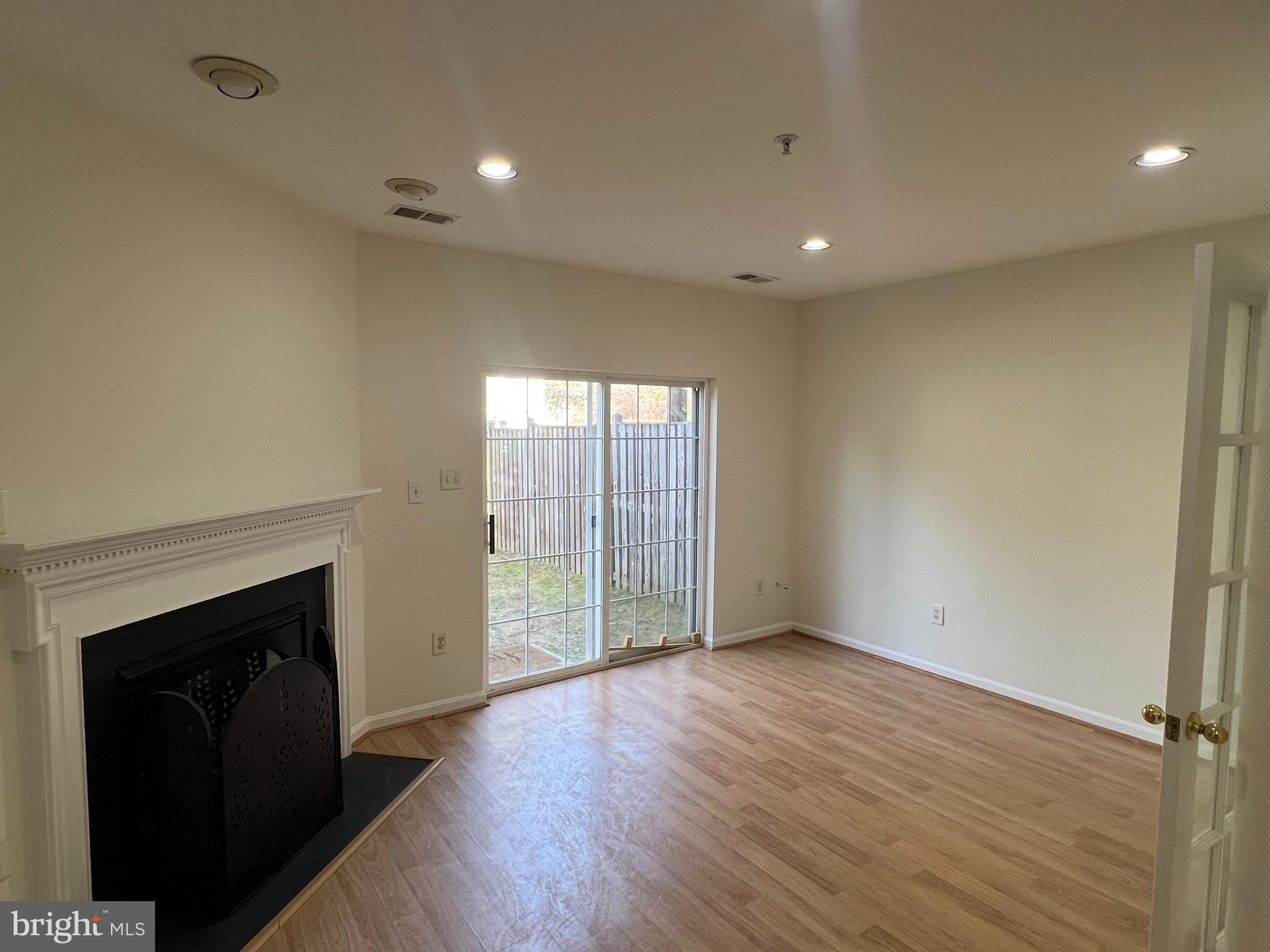 BARNSLEY MANOR ESTATES - Residential