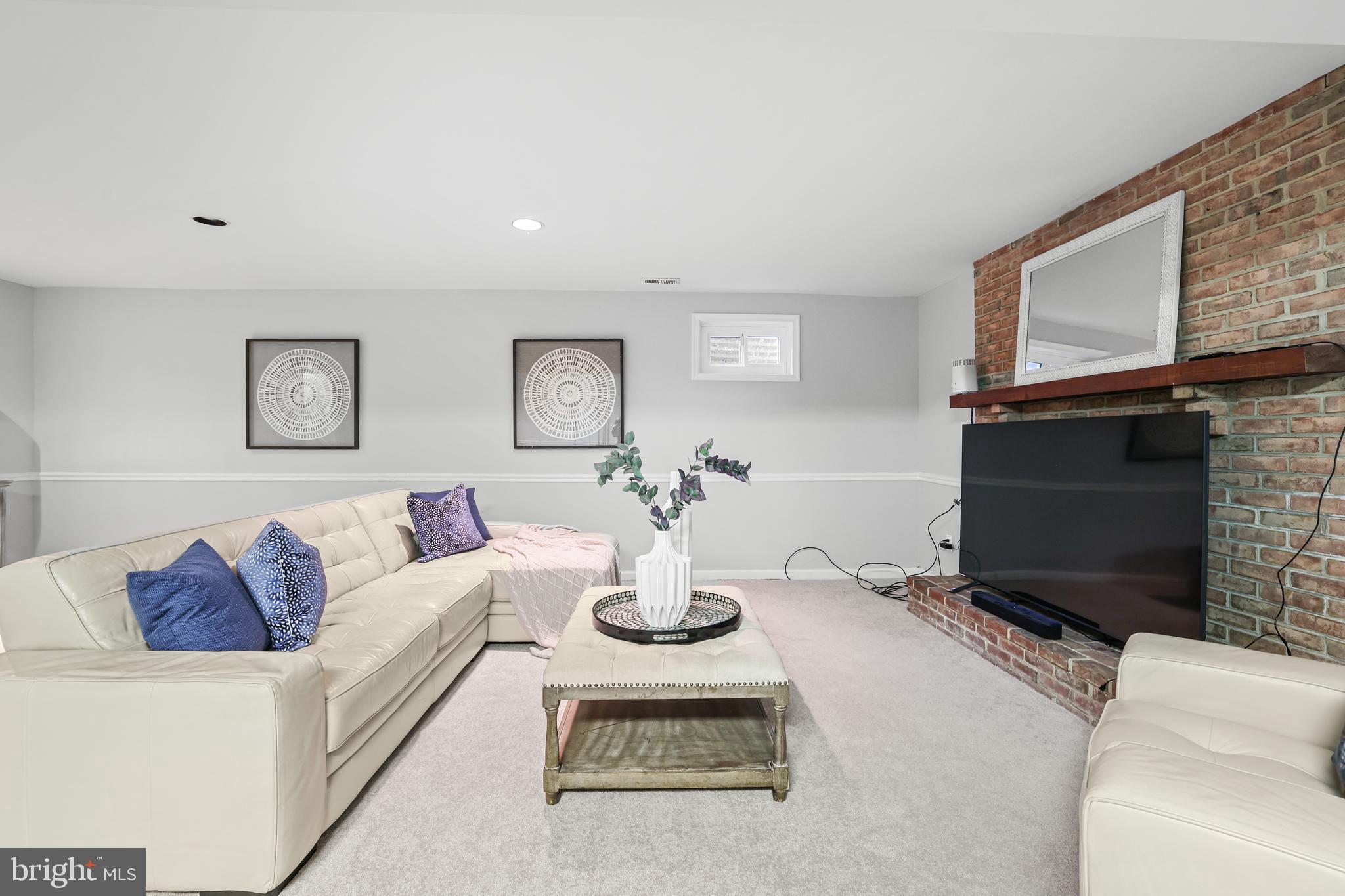 LYNWOOD - Residential