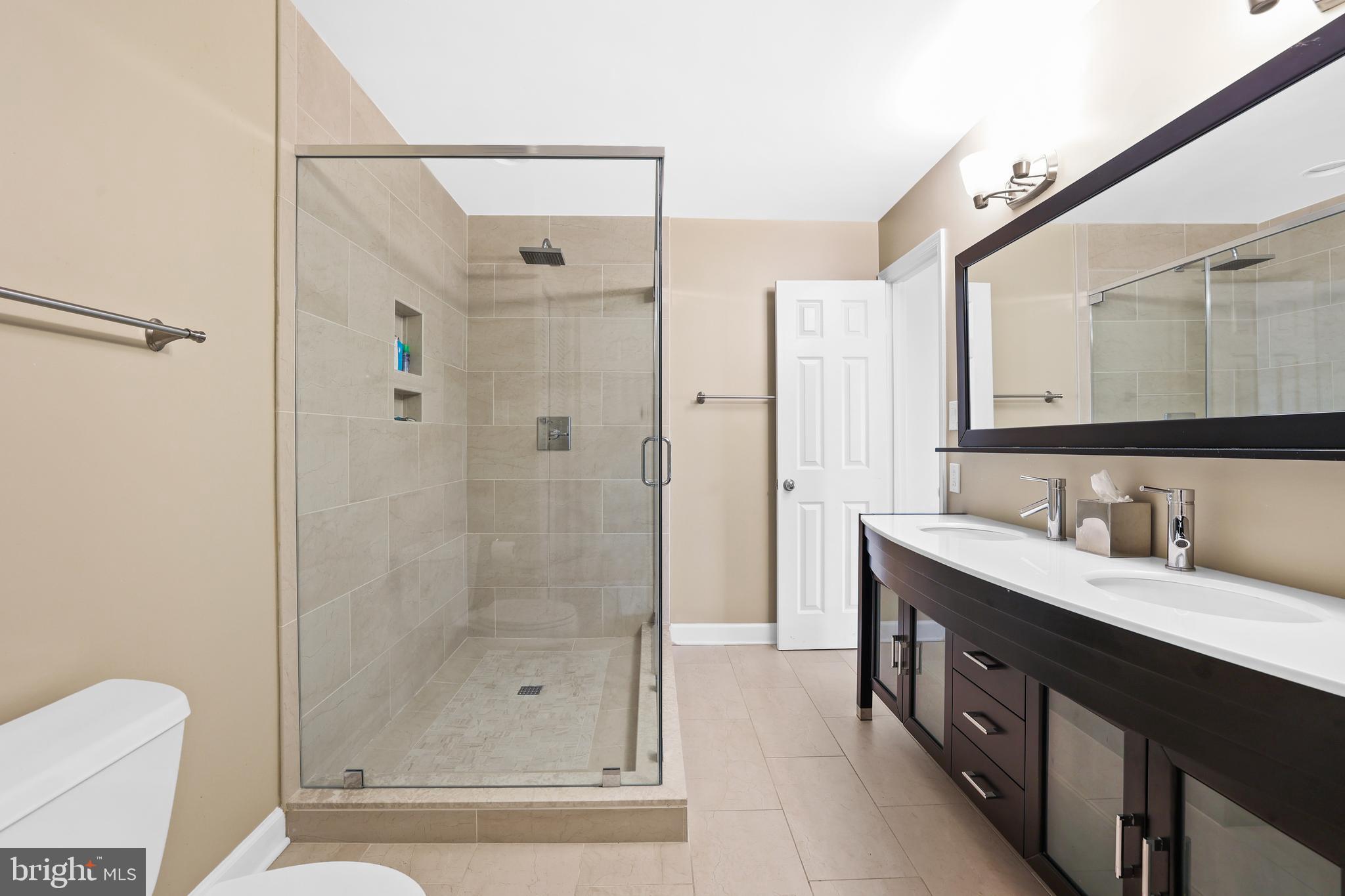 LYNWOOD - Residential
