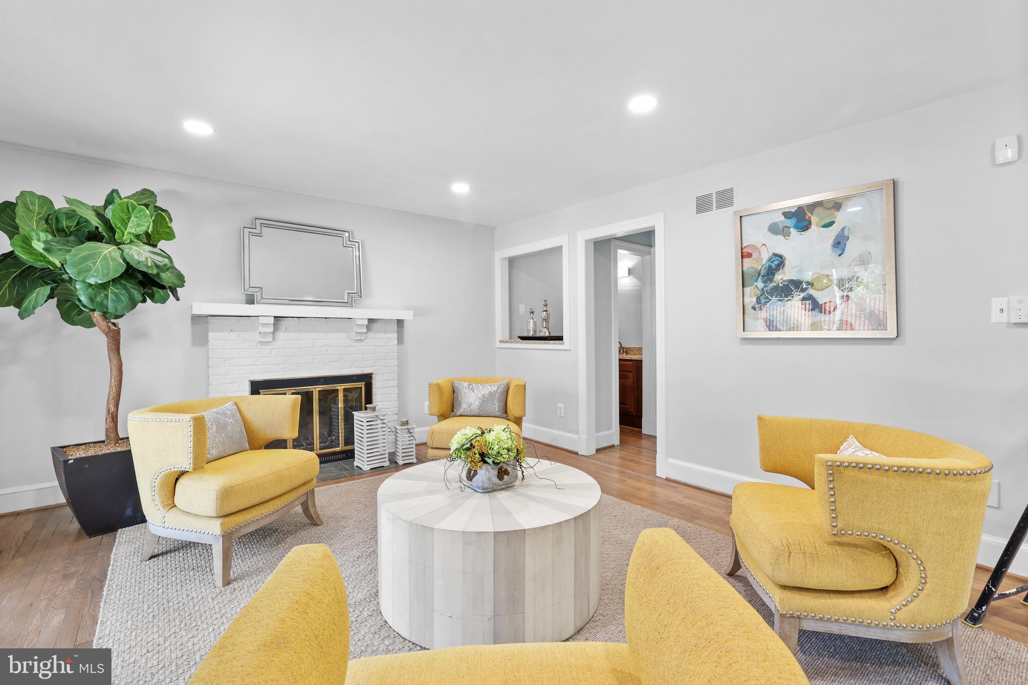 LYNWOOD - Residential
