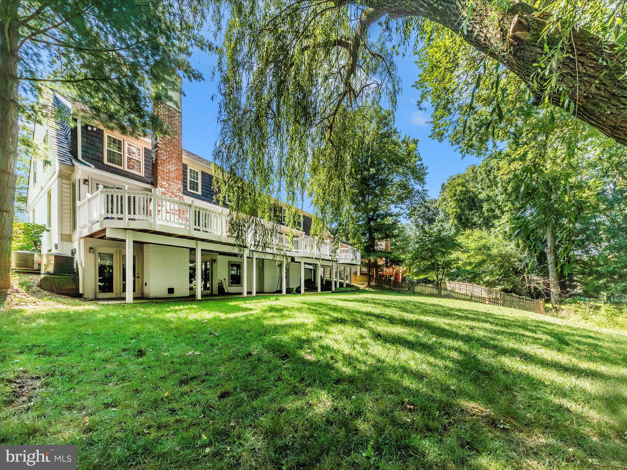 WASHINGTONIAN WOODS - Residential