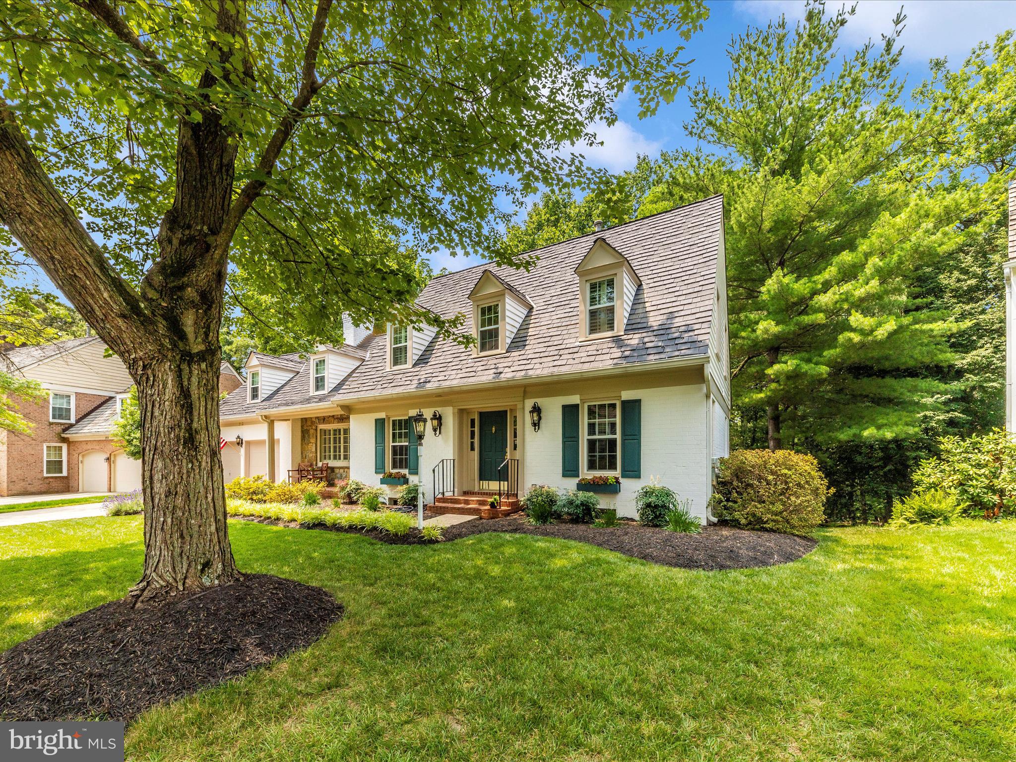 WASHINGTONIAN WOODS - Residential