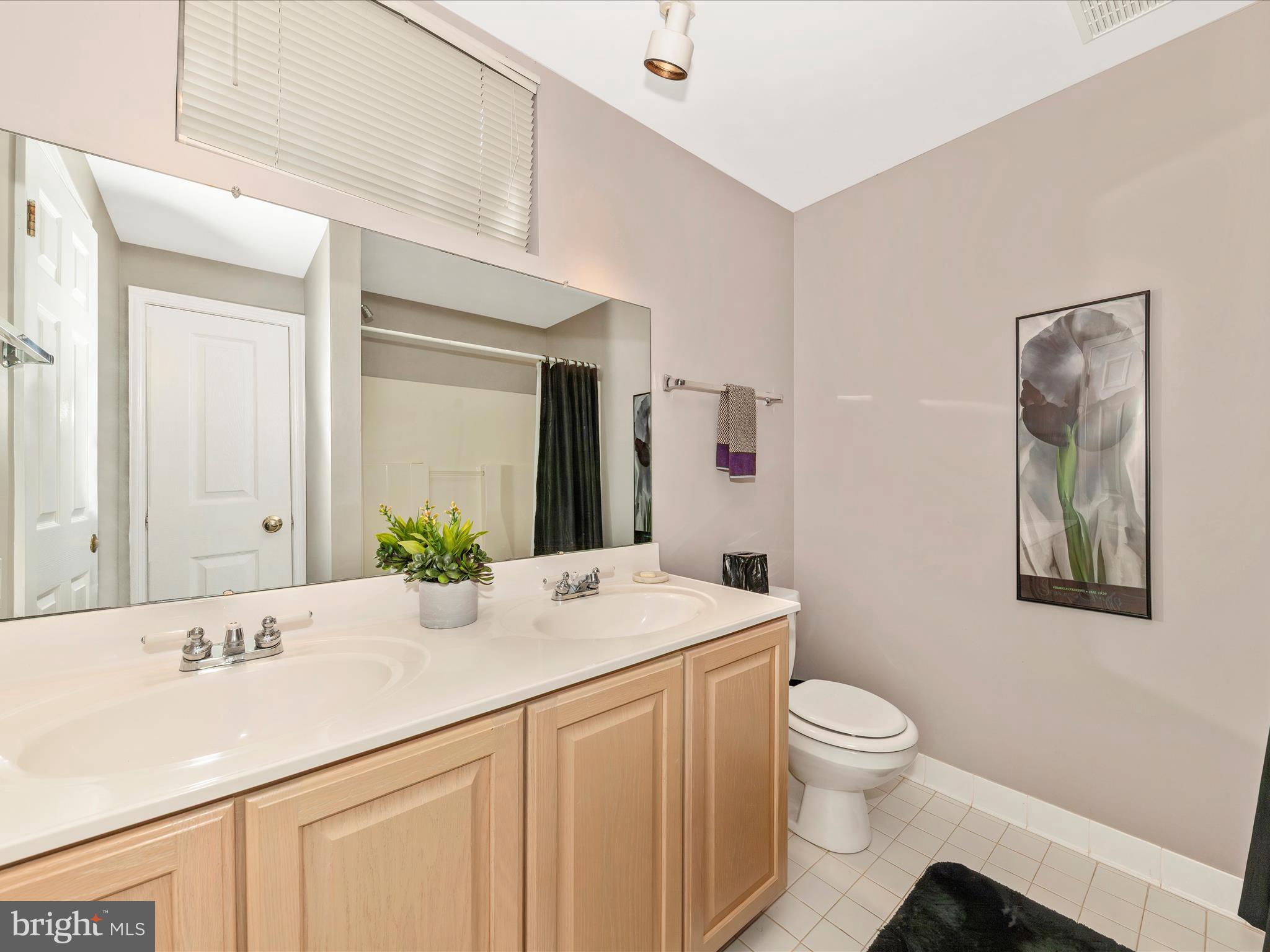 WASHINGTONIAN WOODS - Residential