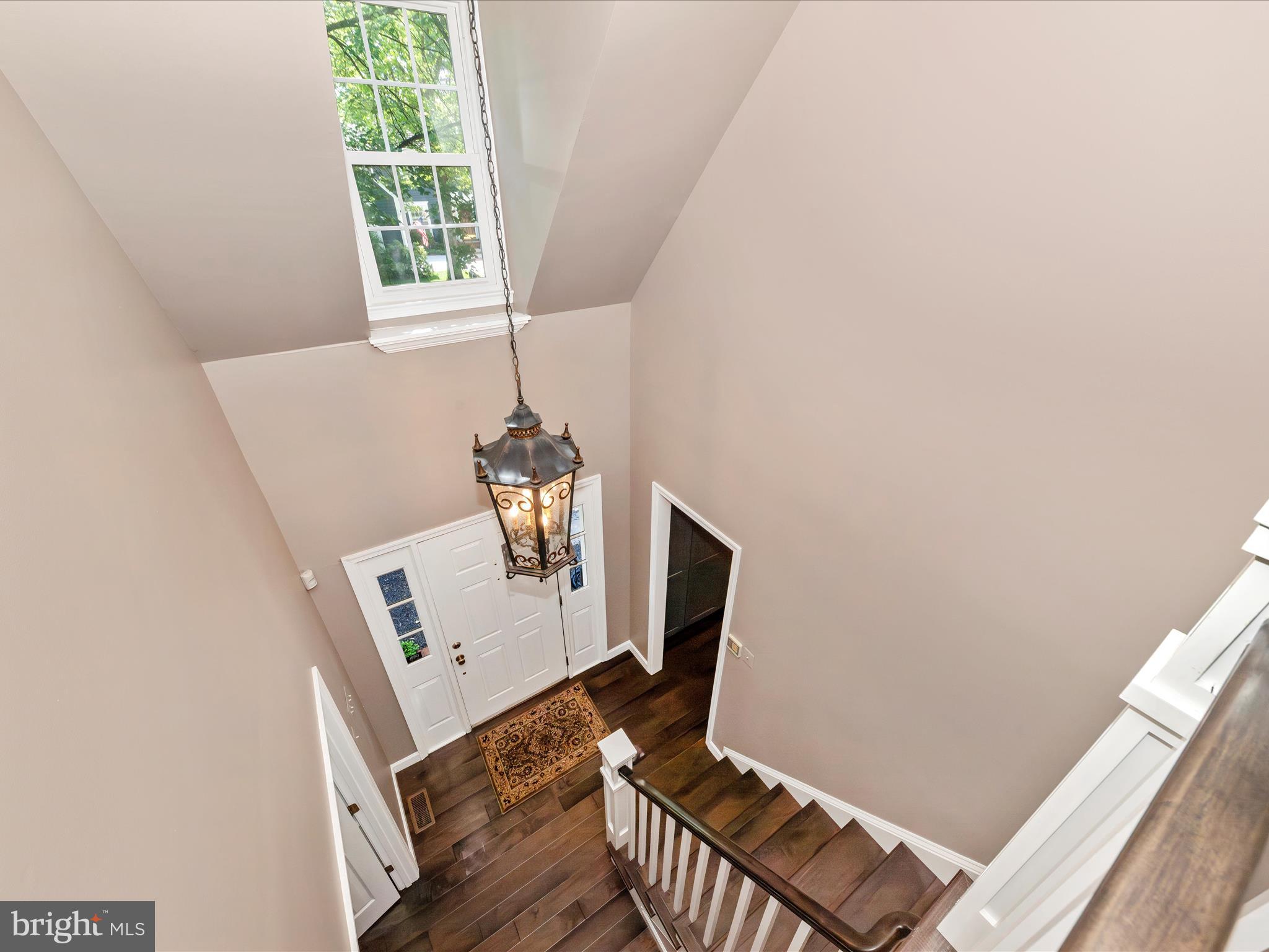 WASHINGTONIAN WOODS - Residential