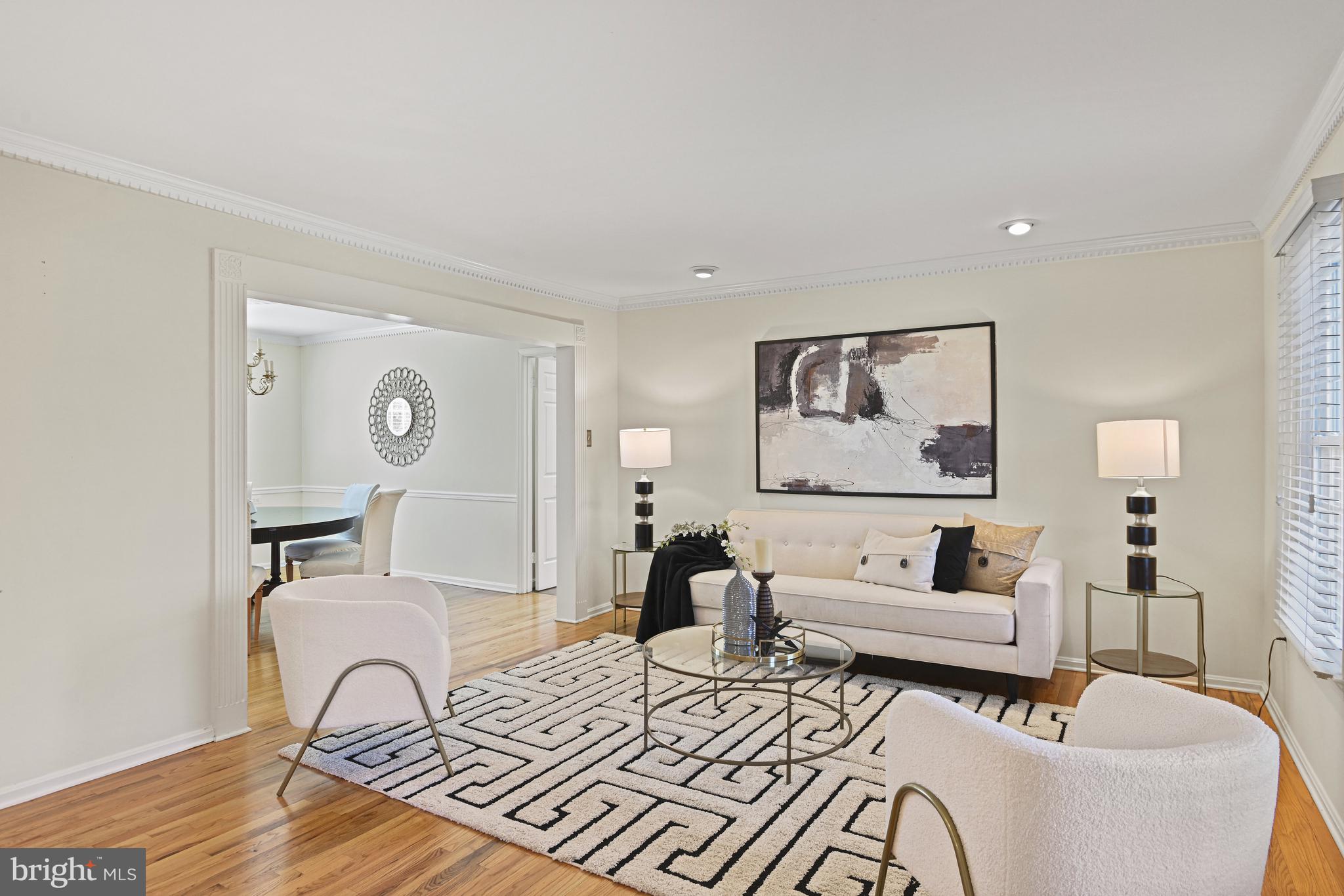 HOLLY KNOLL - Residential