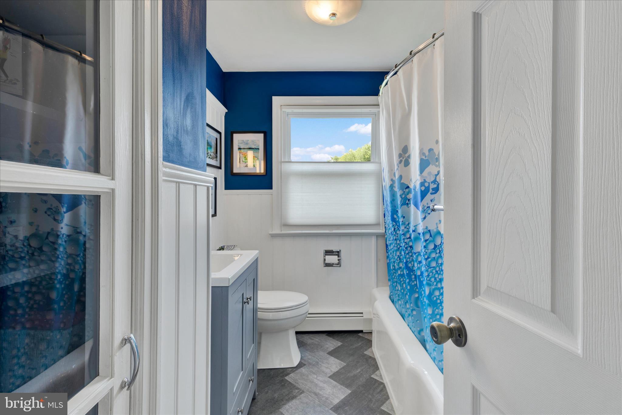 WILLOW STREET - Residential
