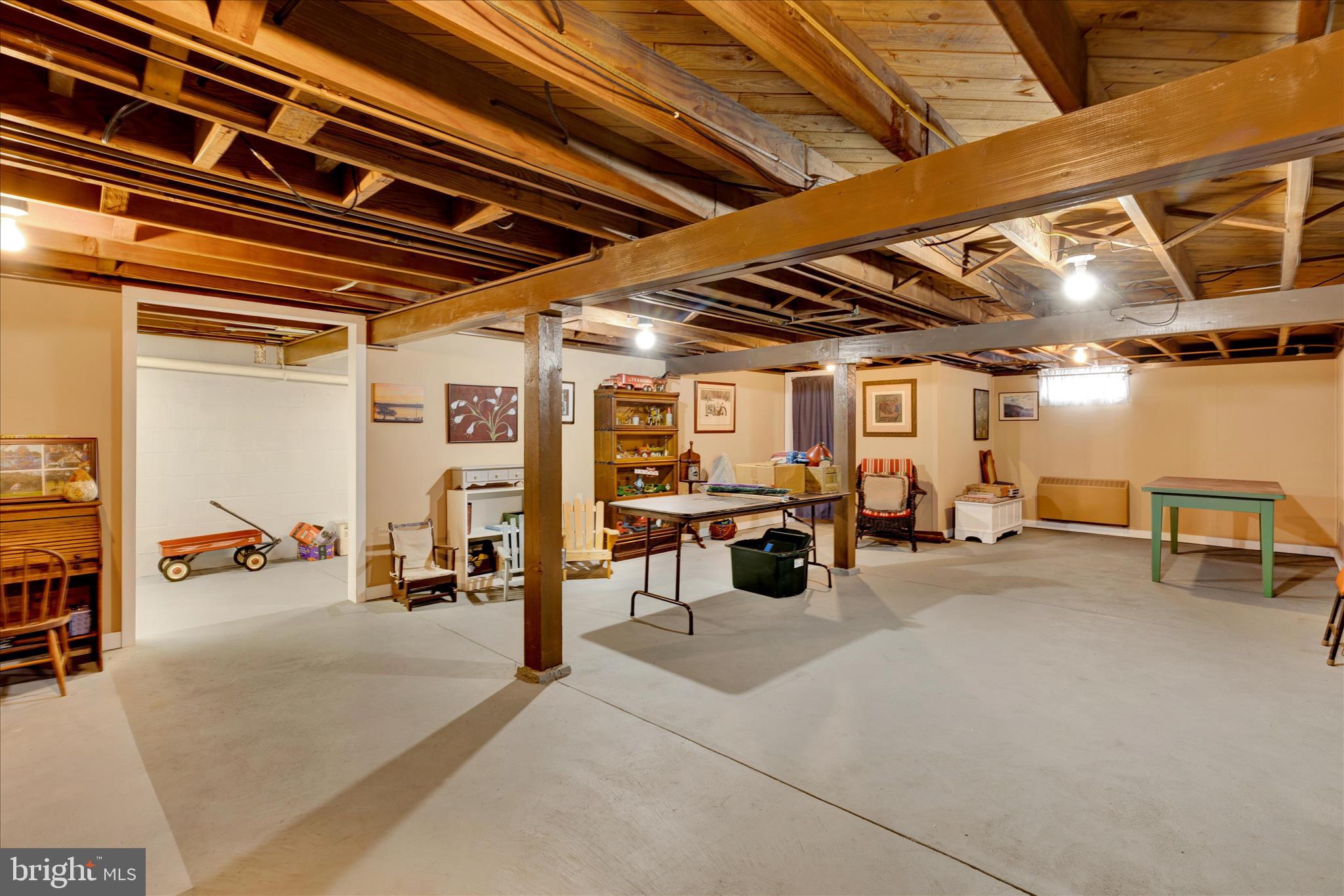WILLOW STREET - Residential