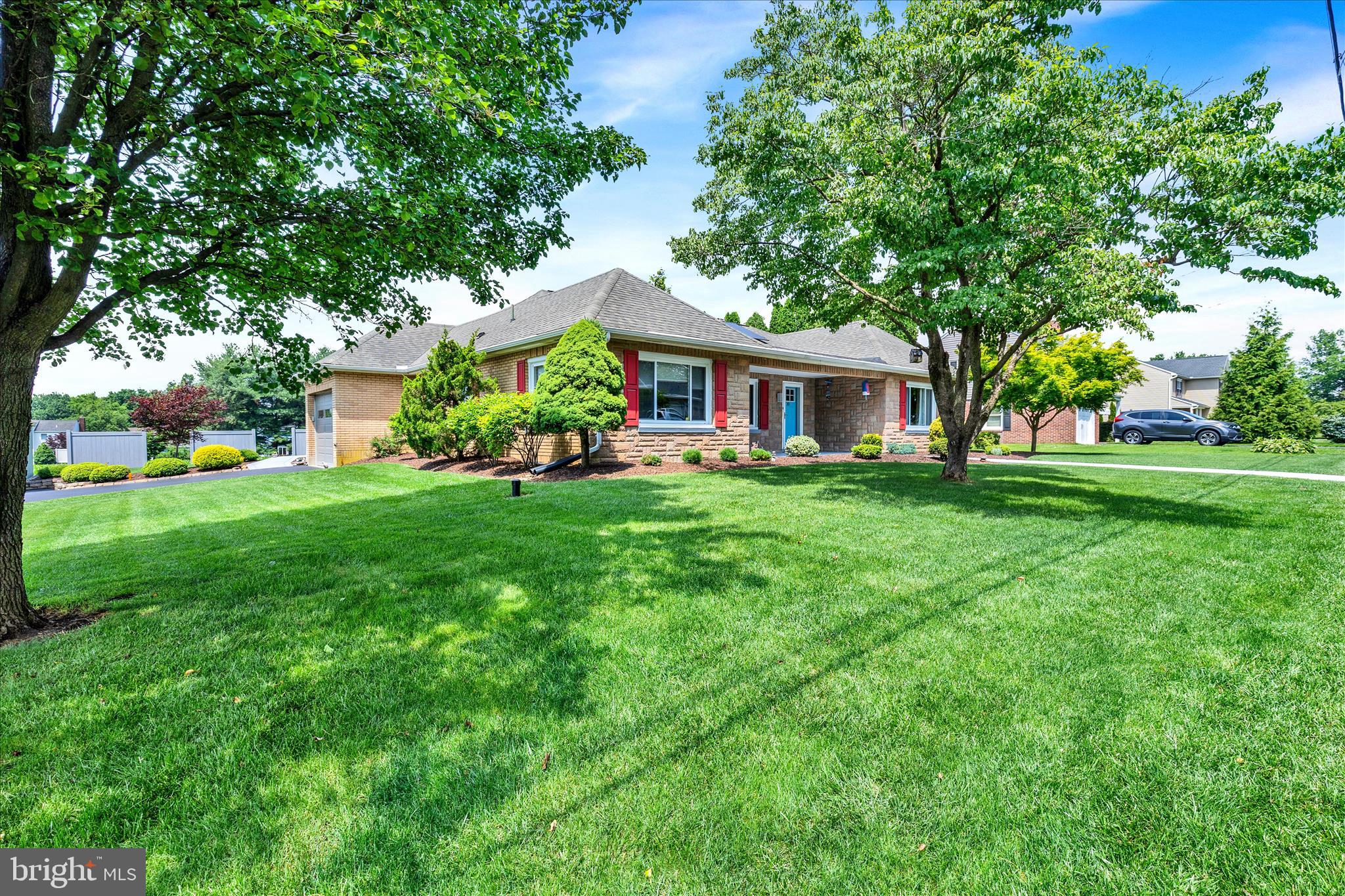 WILLOW STREET - Residential