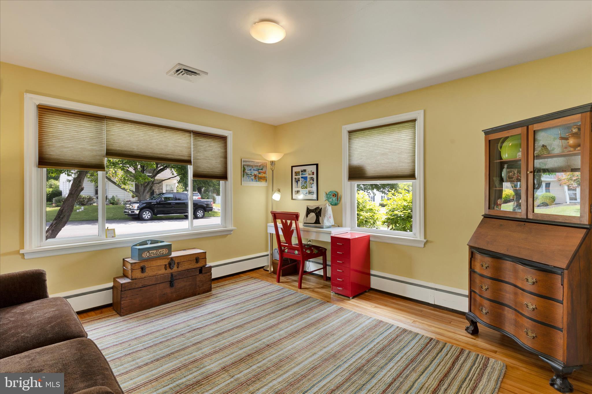 WILLOW STREET - Residential