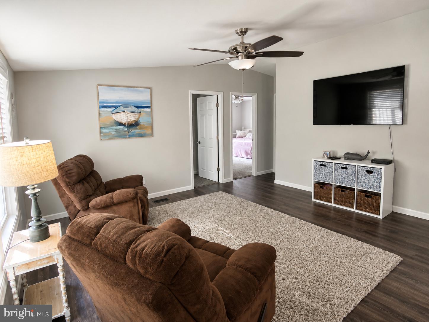 POTNETS LAKESIDE - Residential
