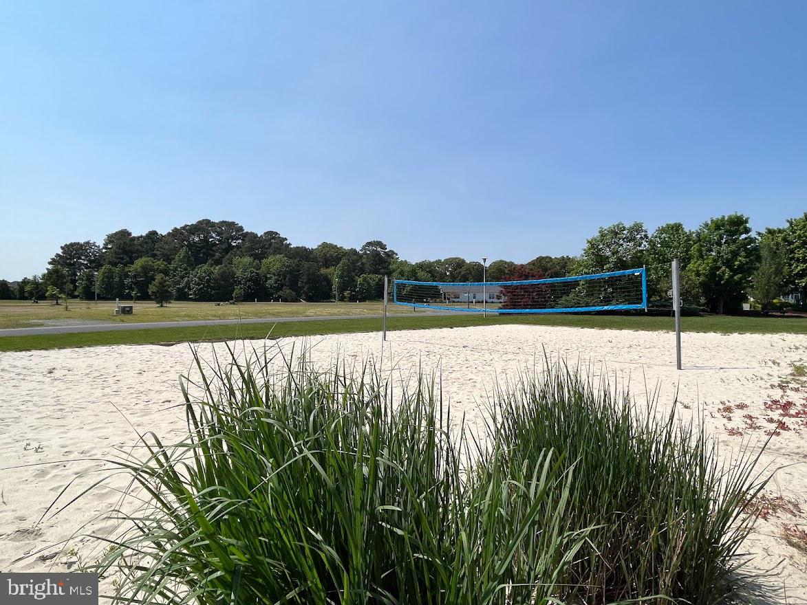 POTNETS LAKESIDE - Residential