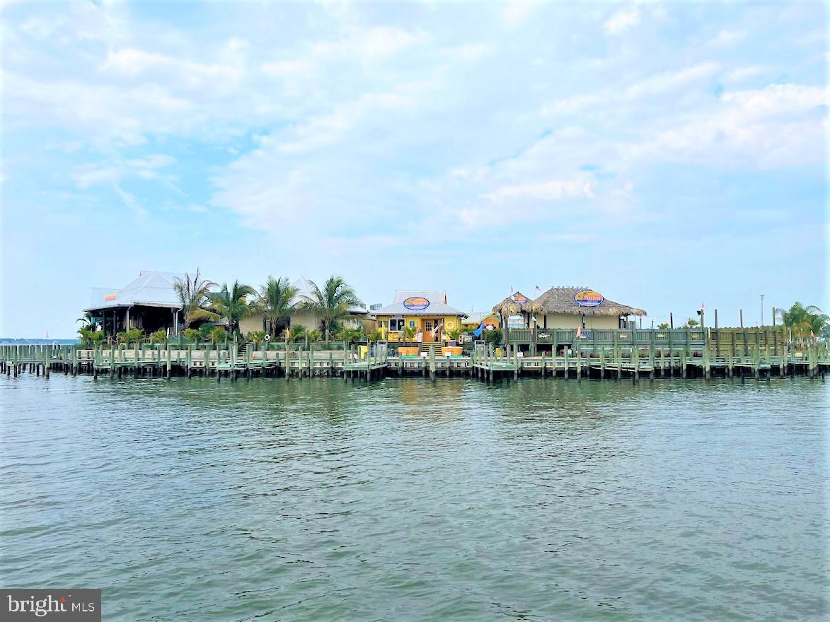 POTNETS LAKESIDE - Residential
