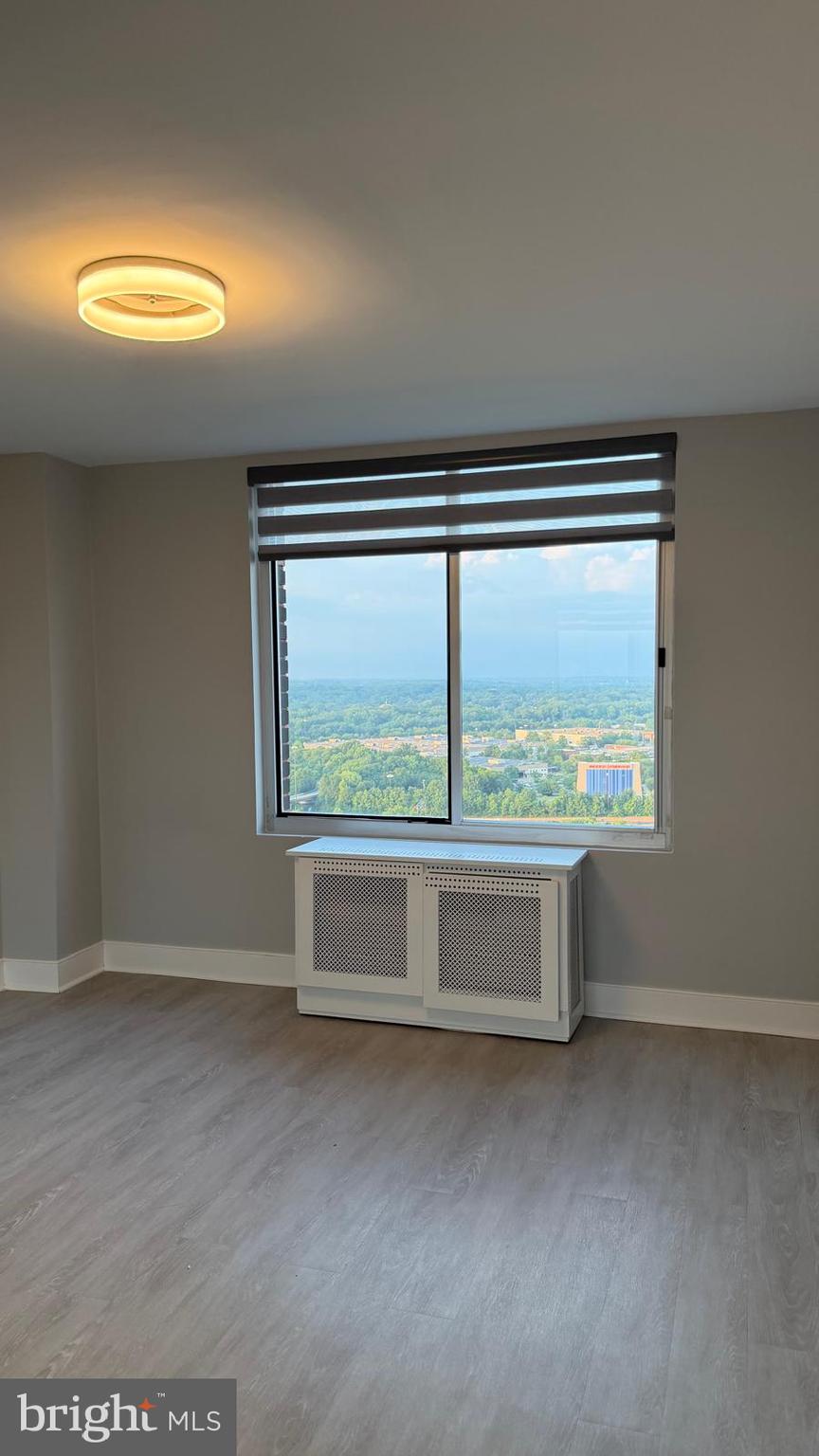 WASHINGTONIAN TOWER - Residential