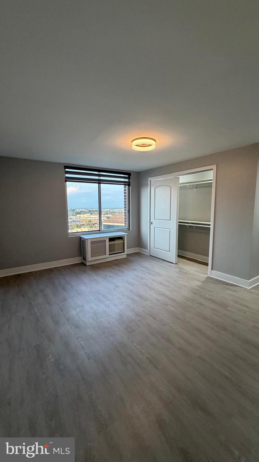 WASHINGTONIAN TOWER - Residential