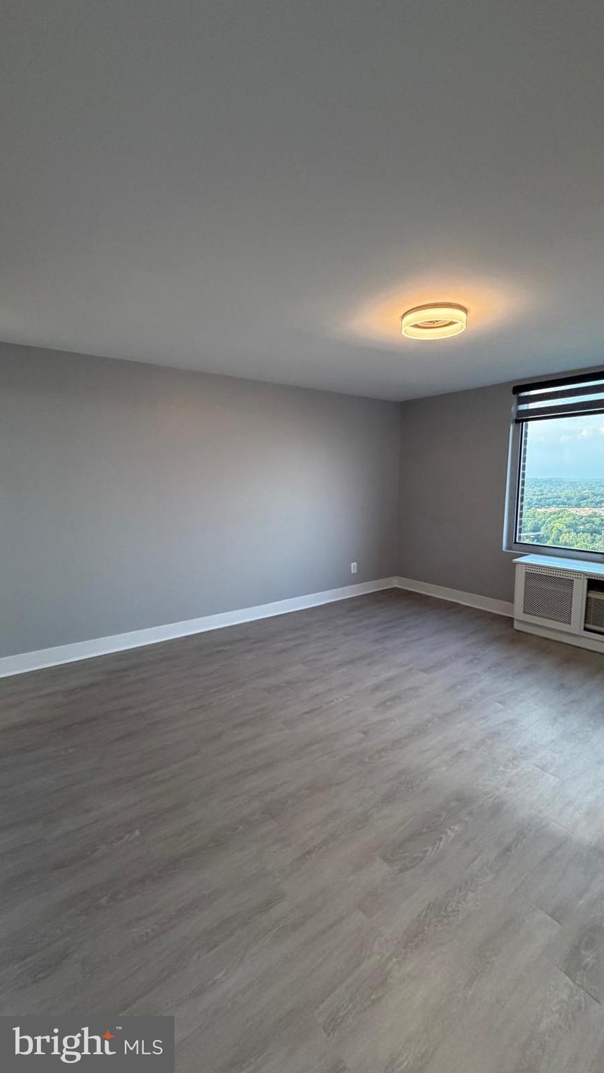 WASHINGTONIAN TOWER - Residential
