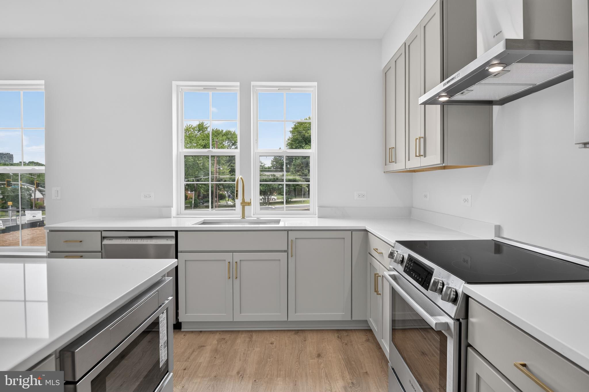 STRATHMORE VIEW - Residential