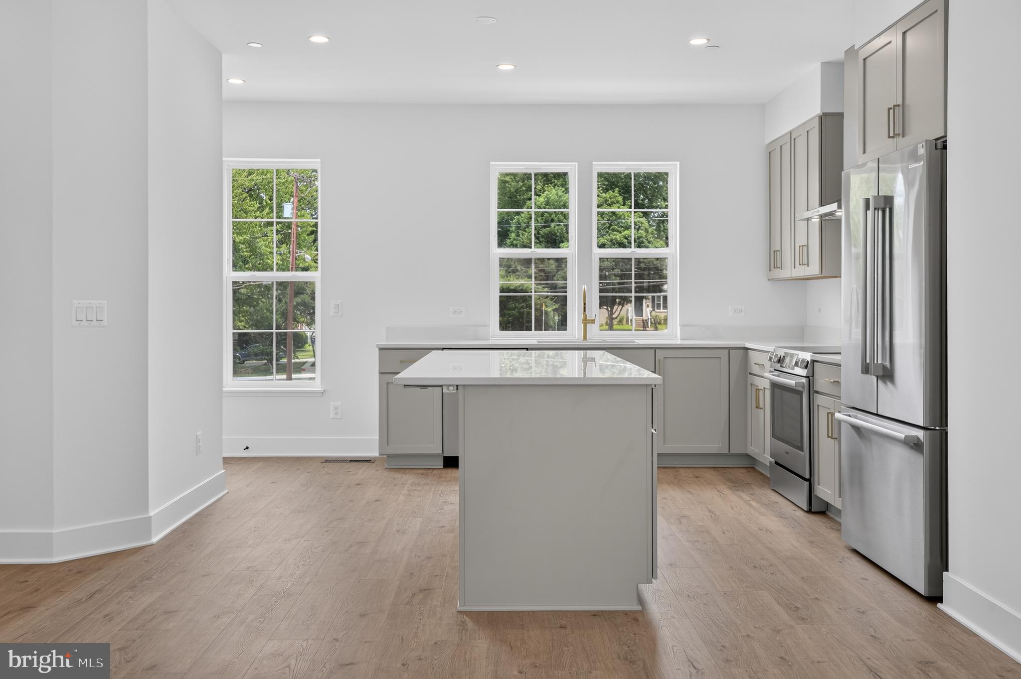 STRATHMORE VIEW - Residential
