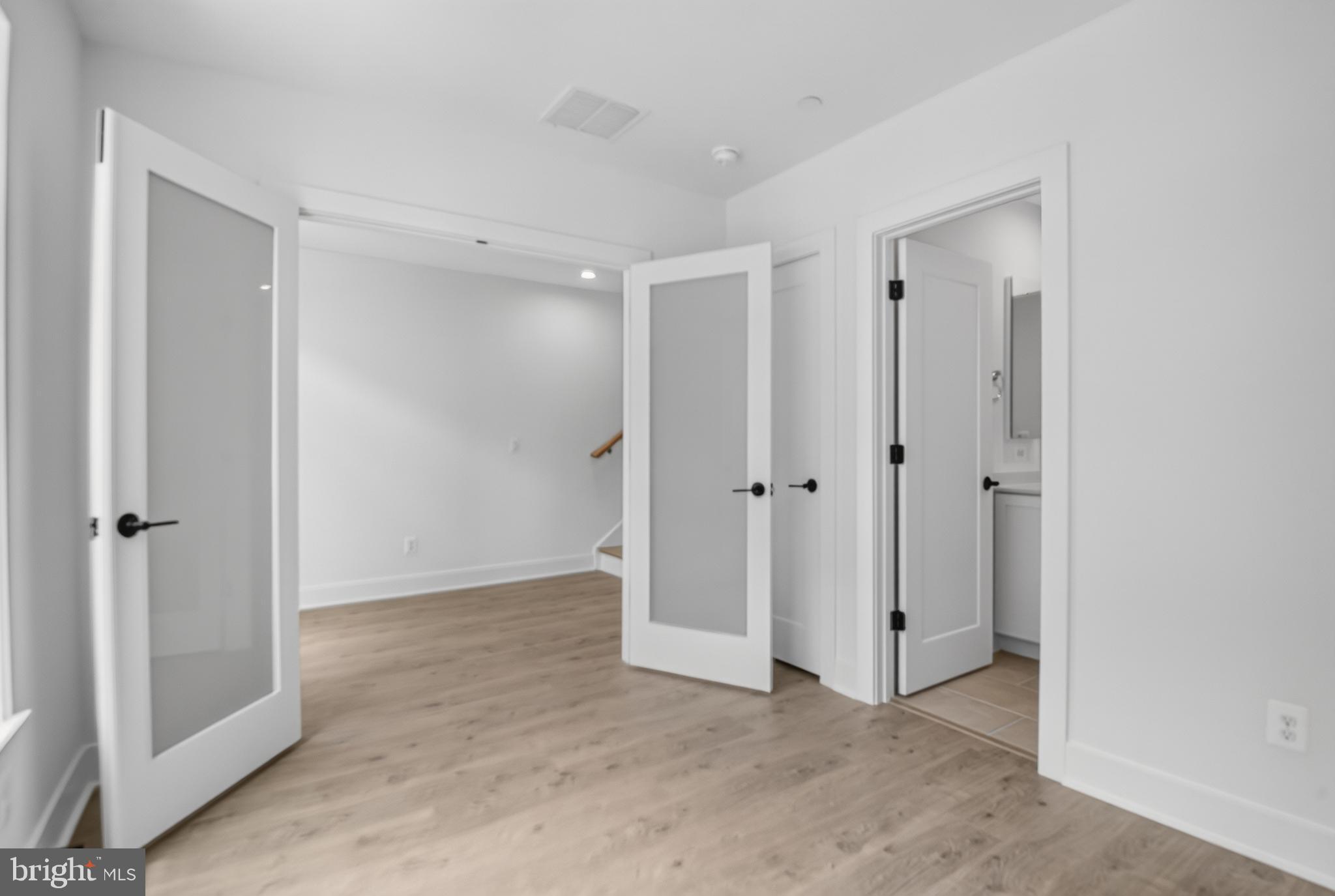 STRATHMORE VIEW - Residential