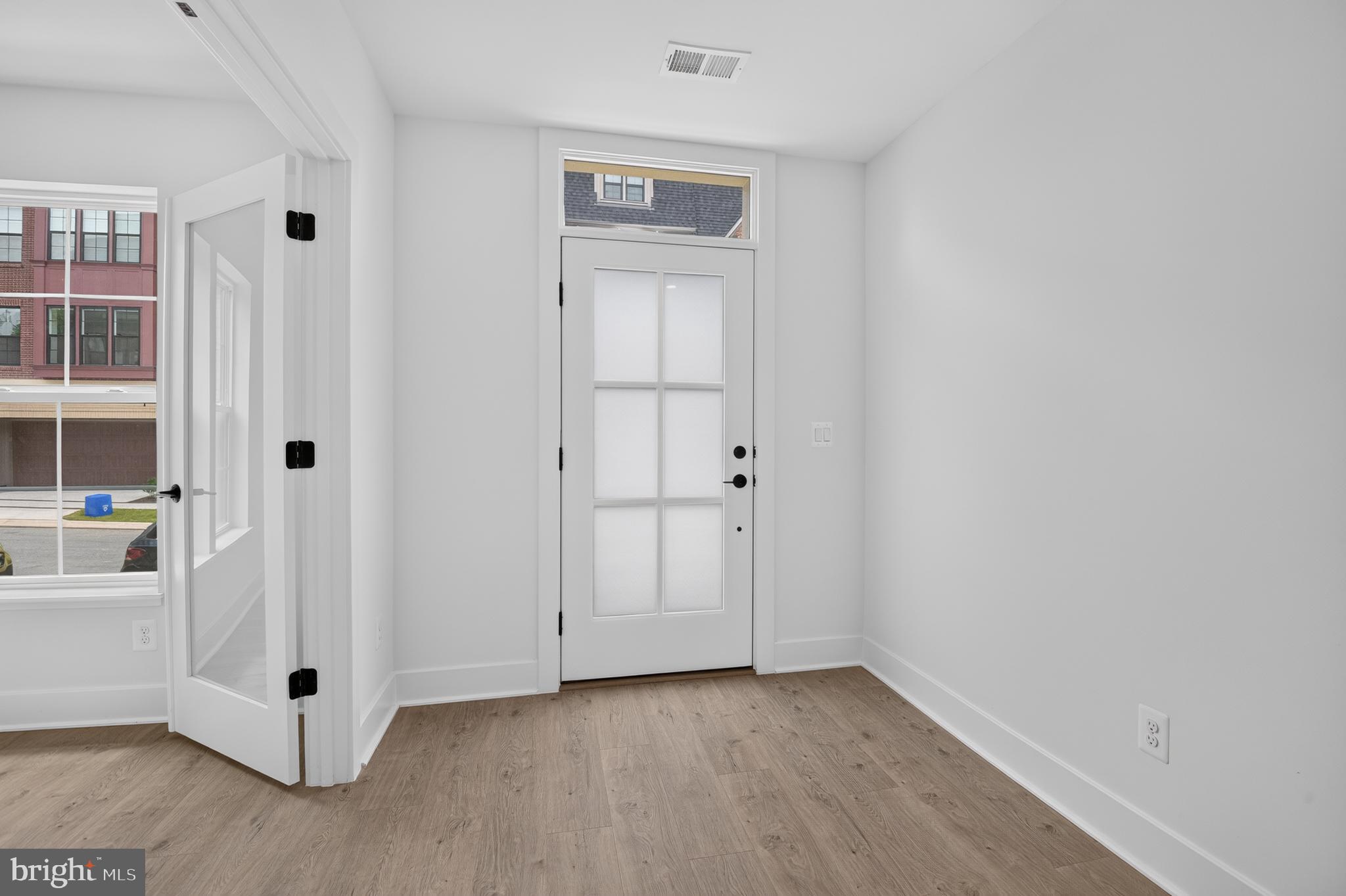 STRATHMORE VIEW - Residential