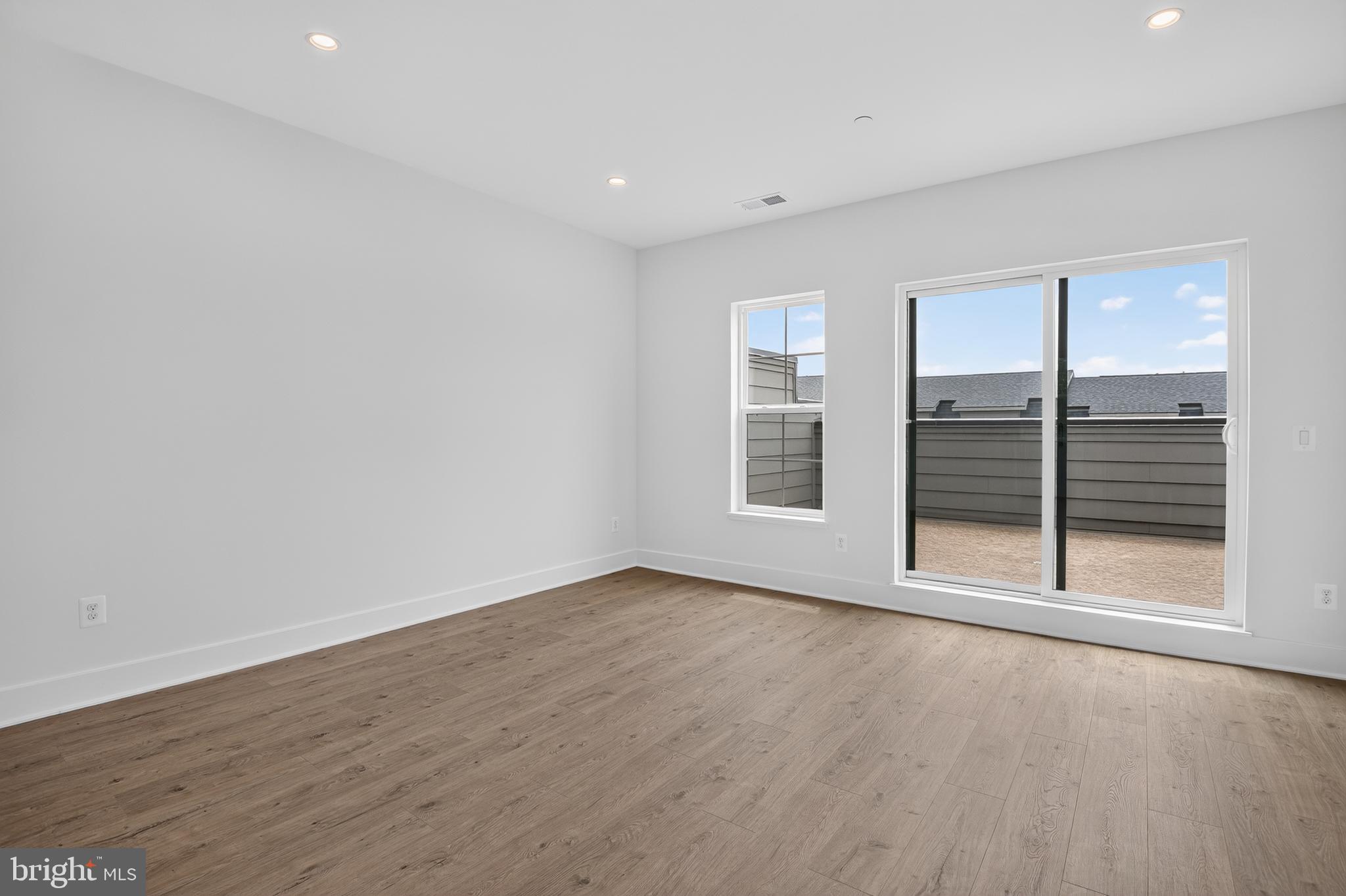 STRATHMORE VIEW - Residential