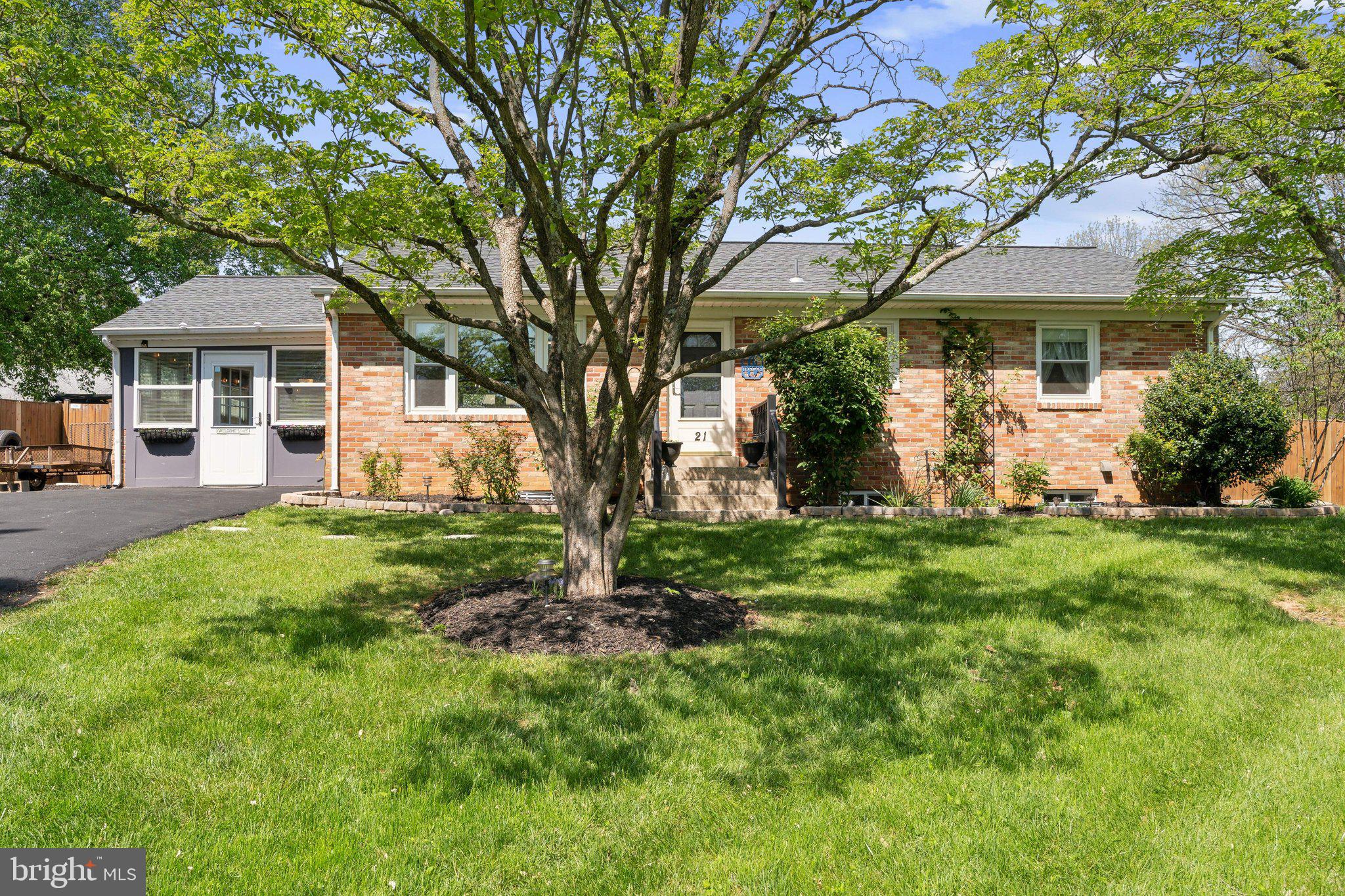HILLWOOD ESTATES - Residential