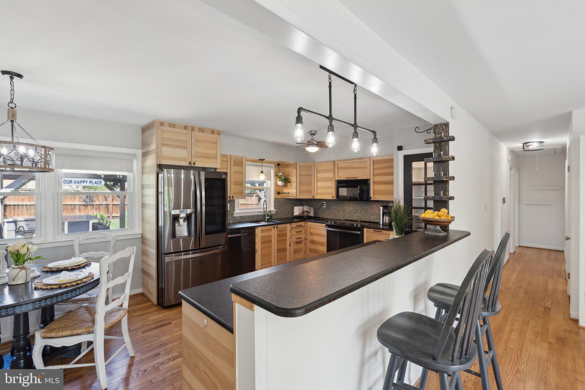 HILLWOOD ESTATES - Residential