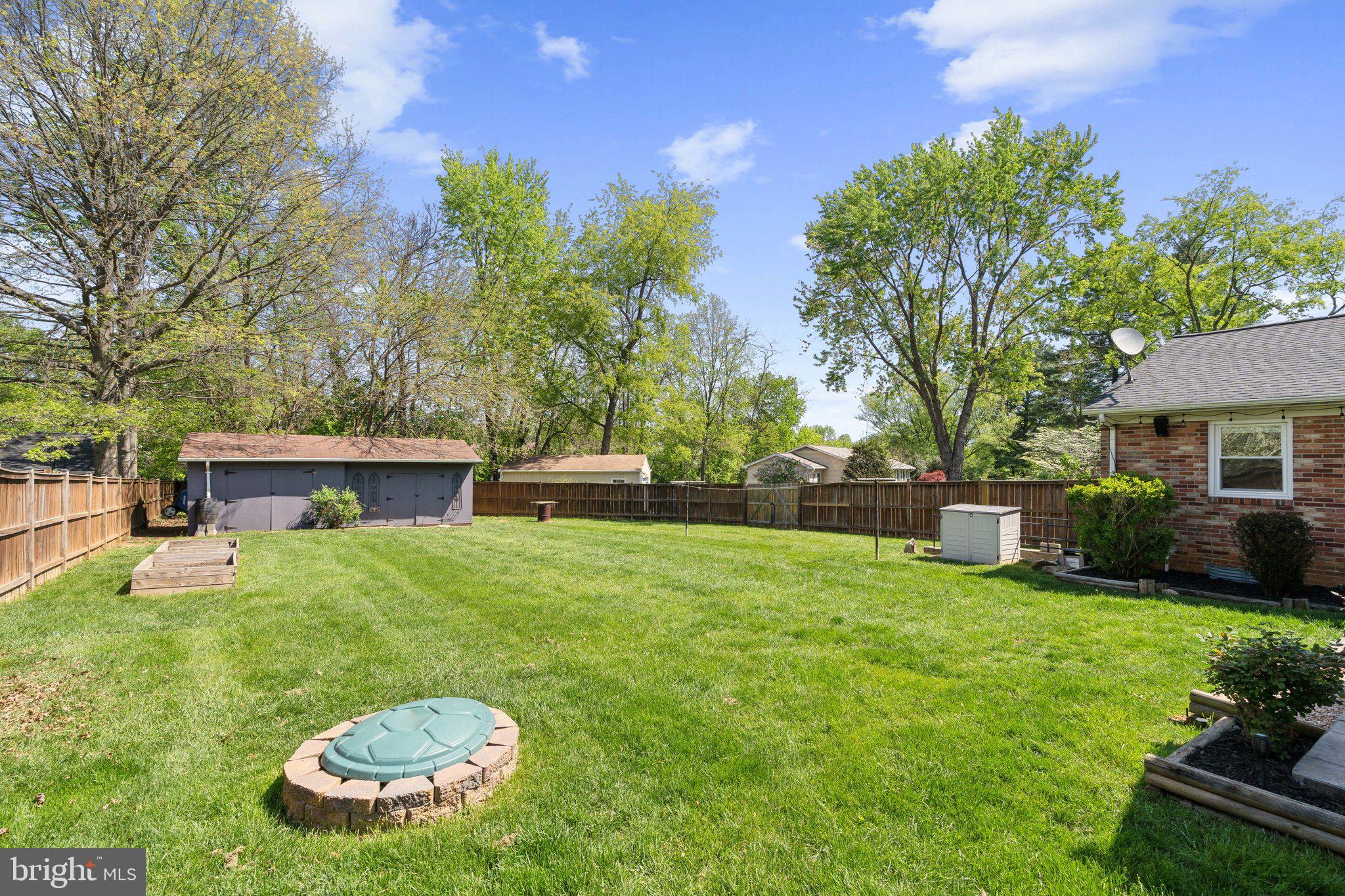 HILLWOOD ESTATES - Residential