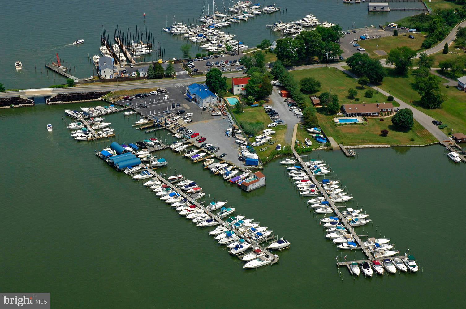 TURKEY POINT - Land