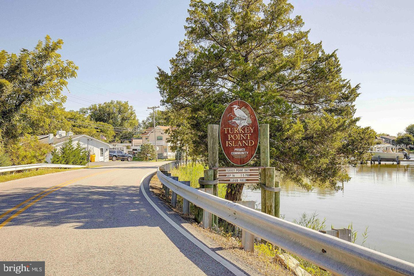 TURKEY POINT - Land