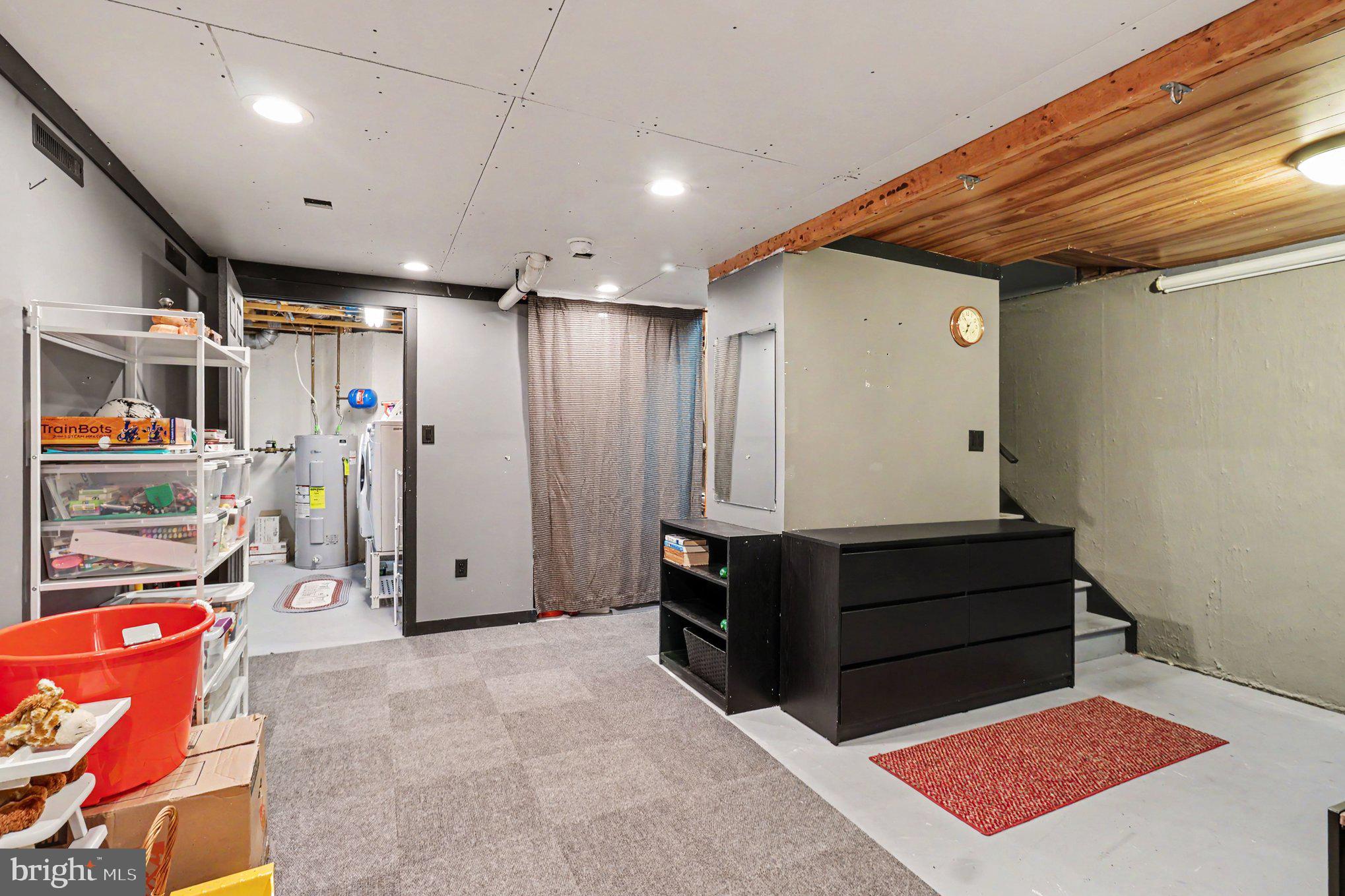 SPRING MOUNT - Residential