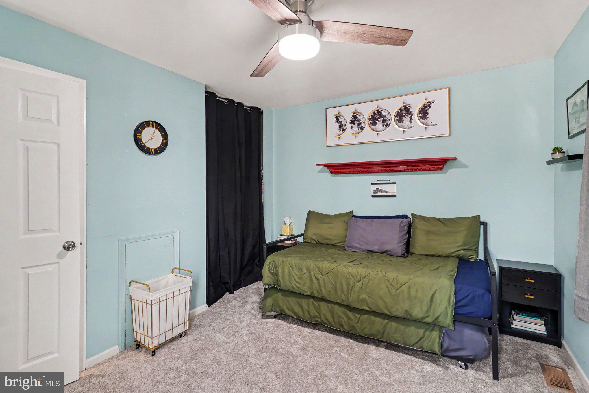 SPRING MOUNT - Residential