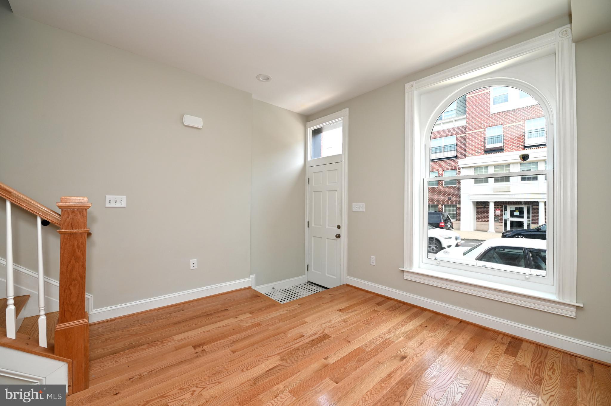 BROADWAY EAST - Residential
