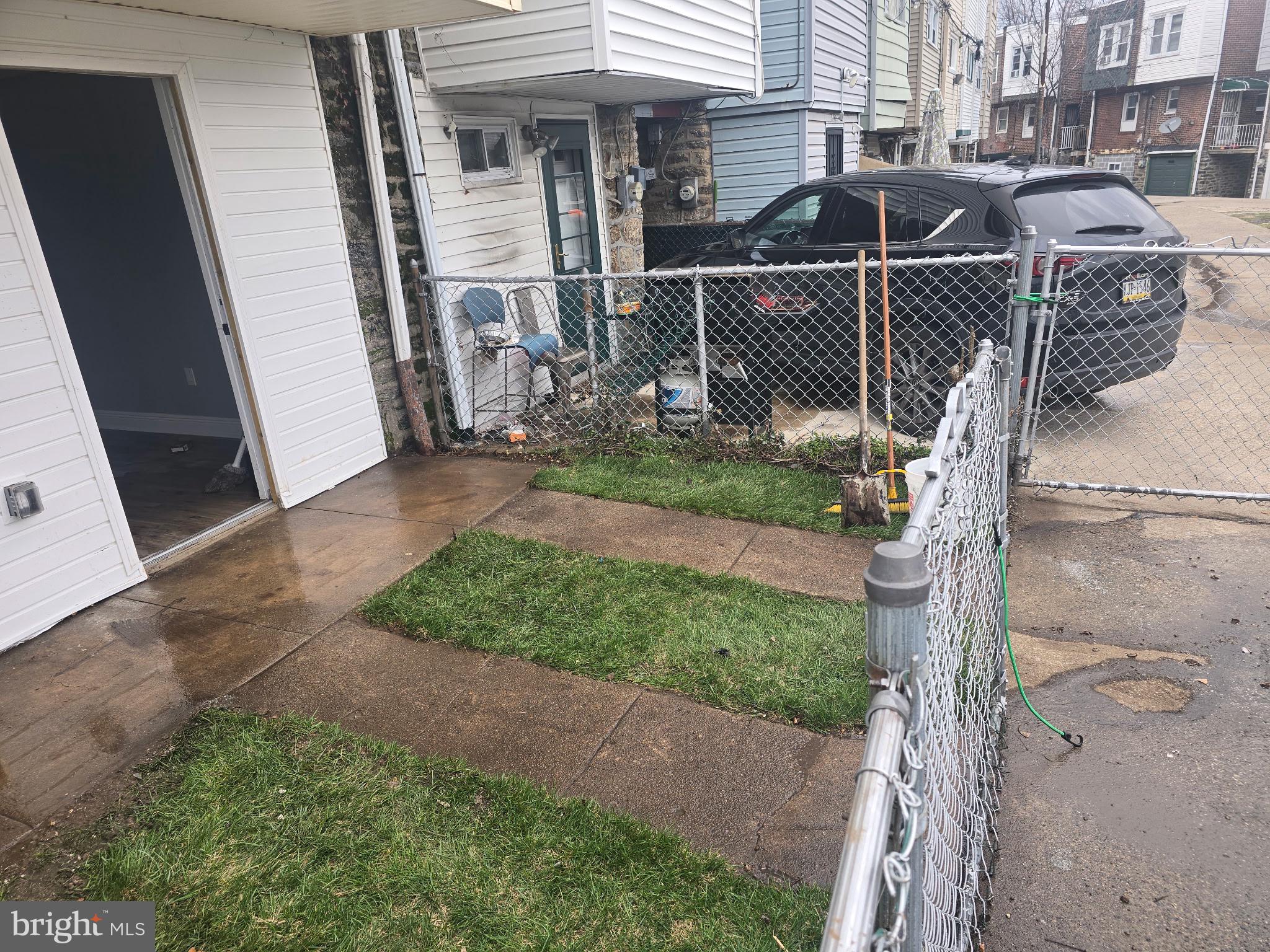 WEST OAK LANE - Residential