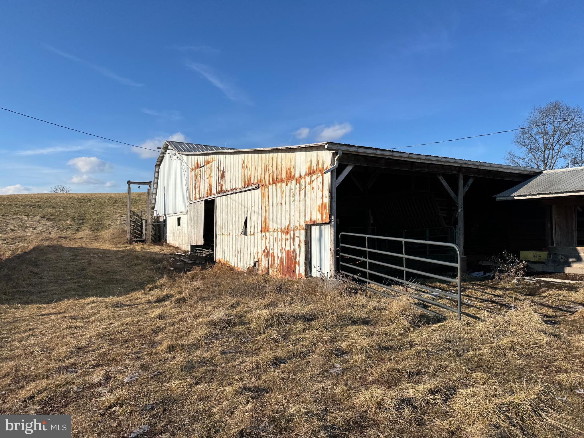 NONE - Farm