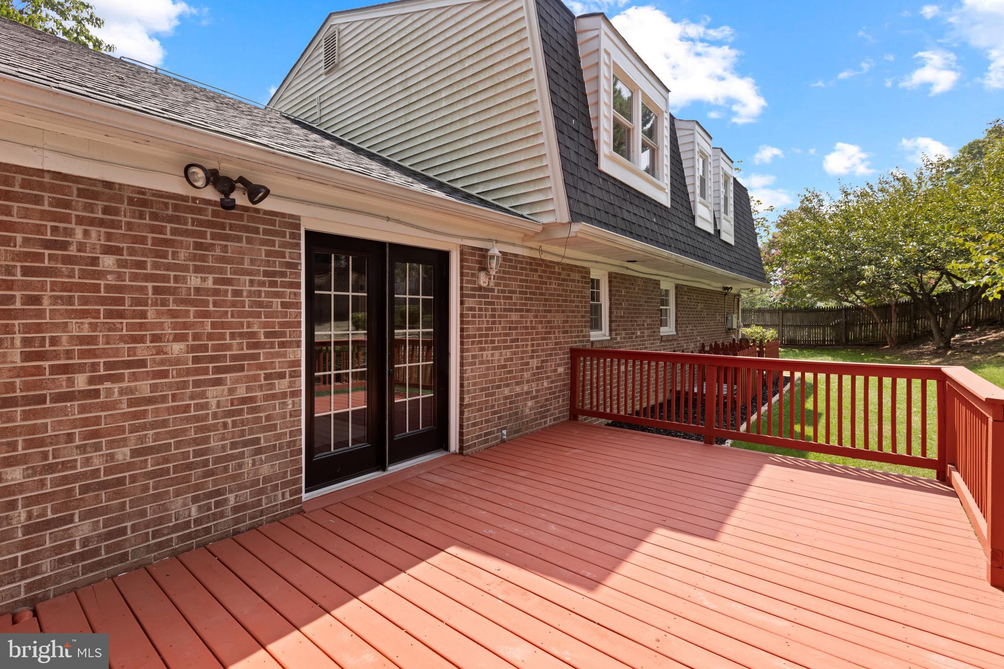 ADELPHI FOREST - Residential