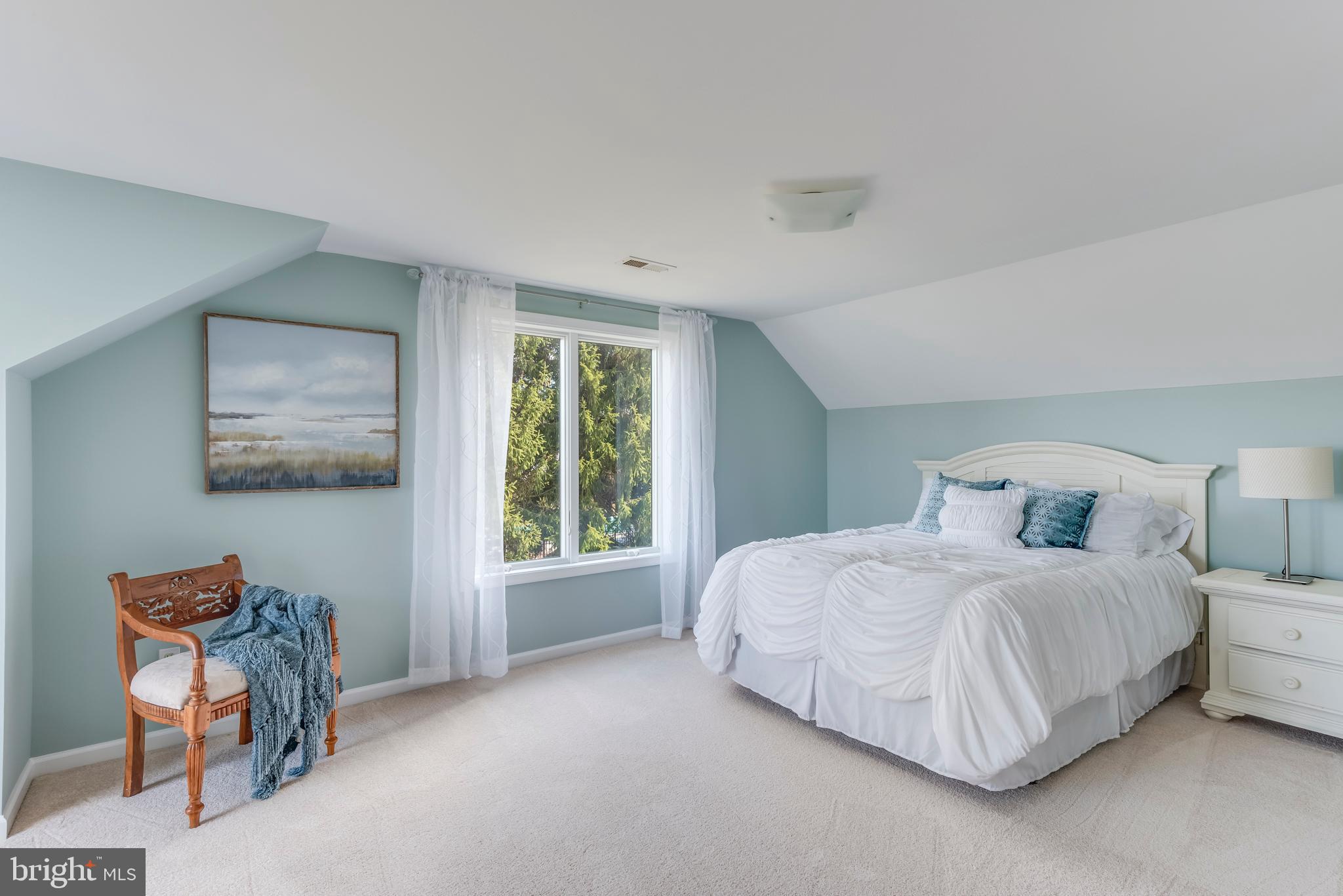 TWIN HARBORS - Residential