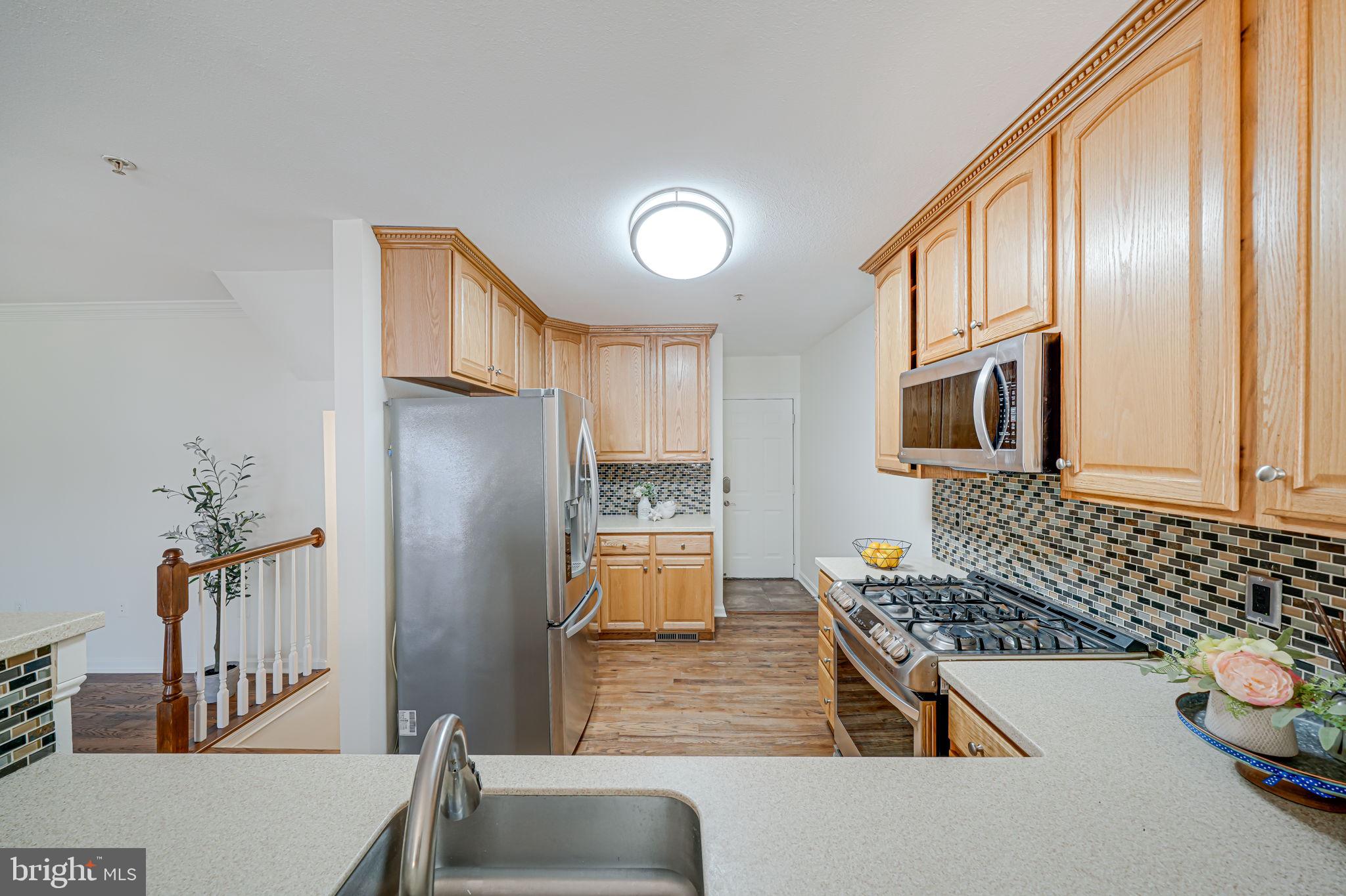 GATES OF FAIR LAKES - Residential Lease