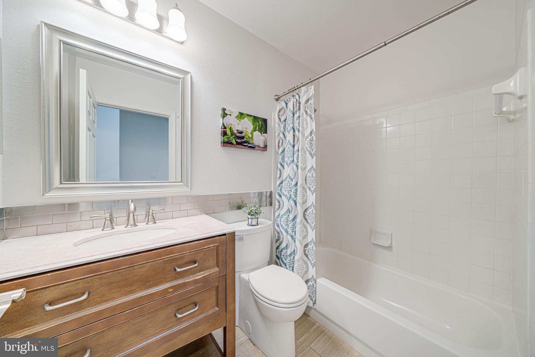 GATES OF FAIR LAKES - Residential Lease