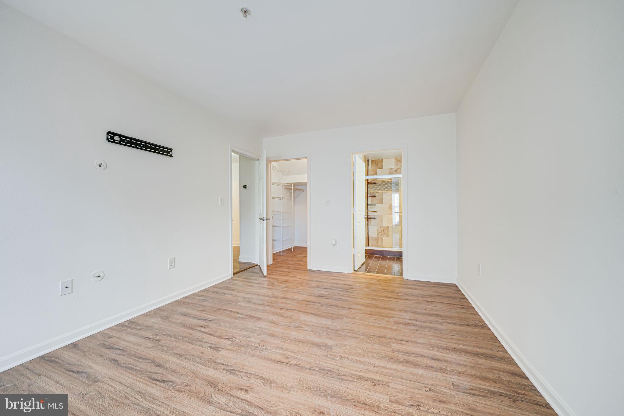 GATES OF FAIR LAKES - Residential Lease