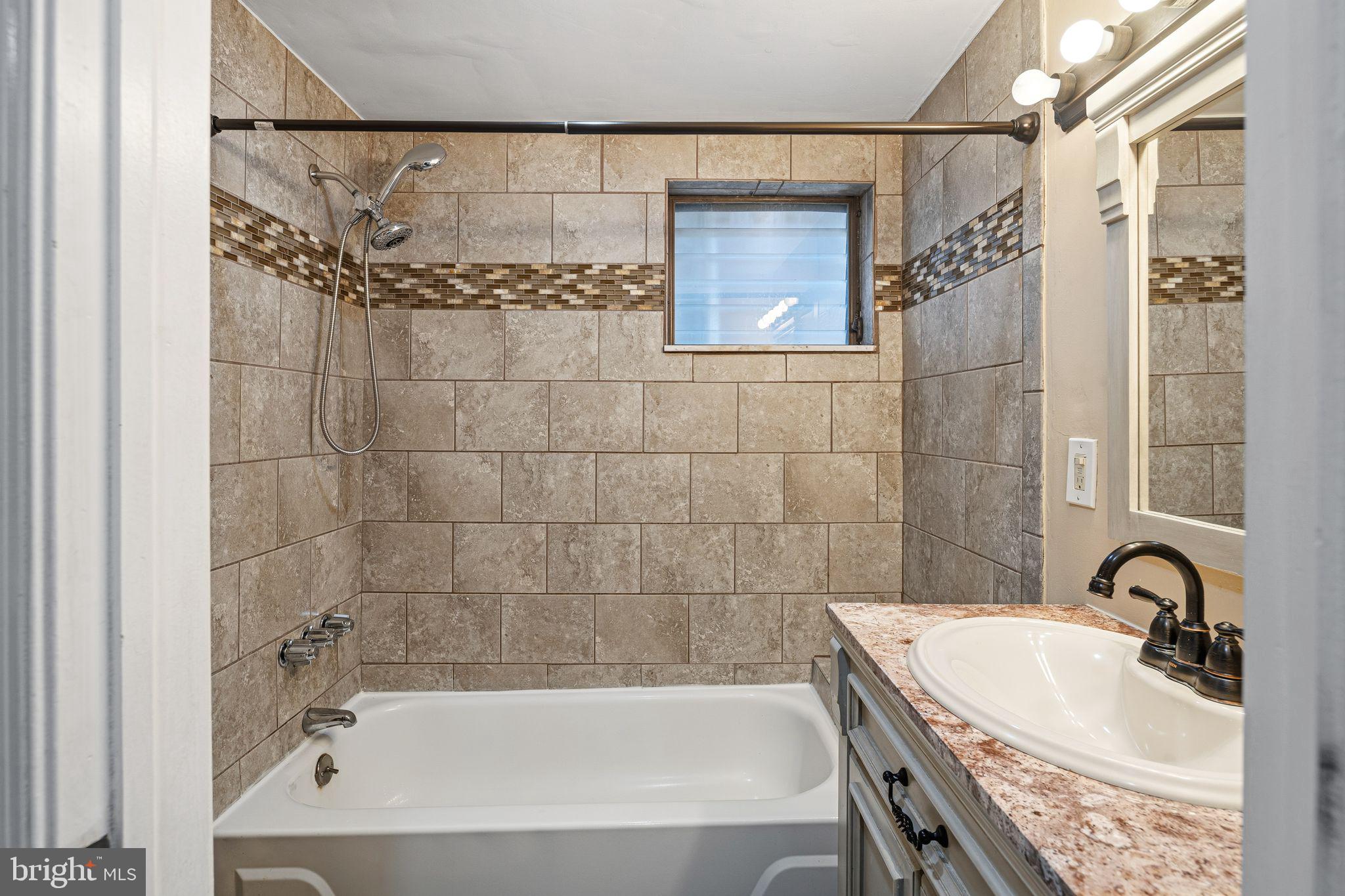 PASSYUNK SQUARE - Residential