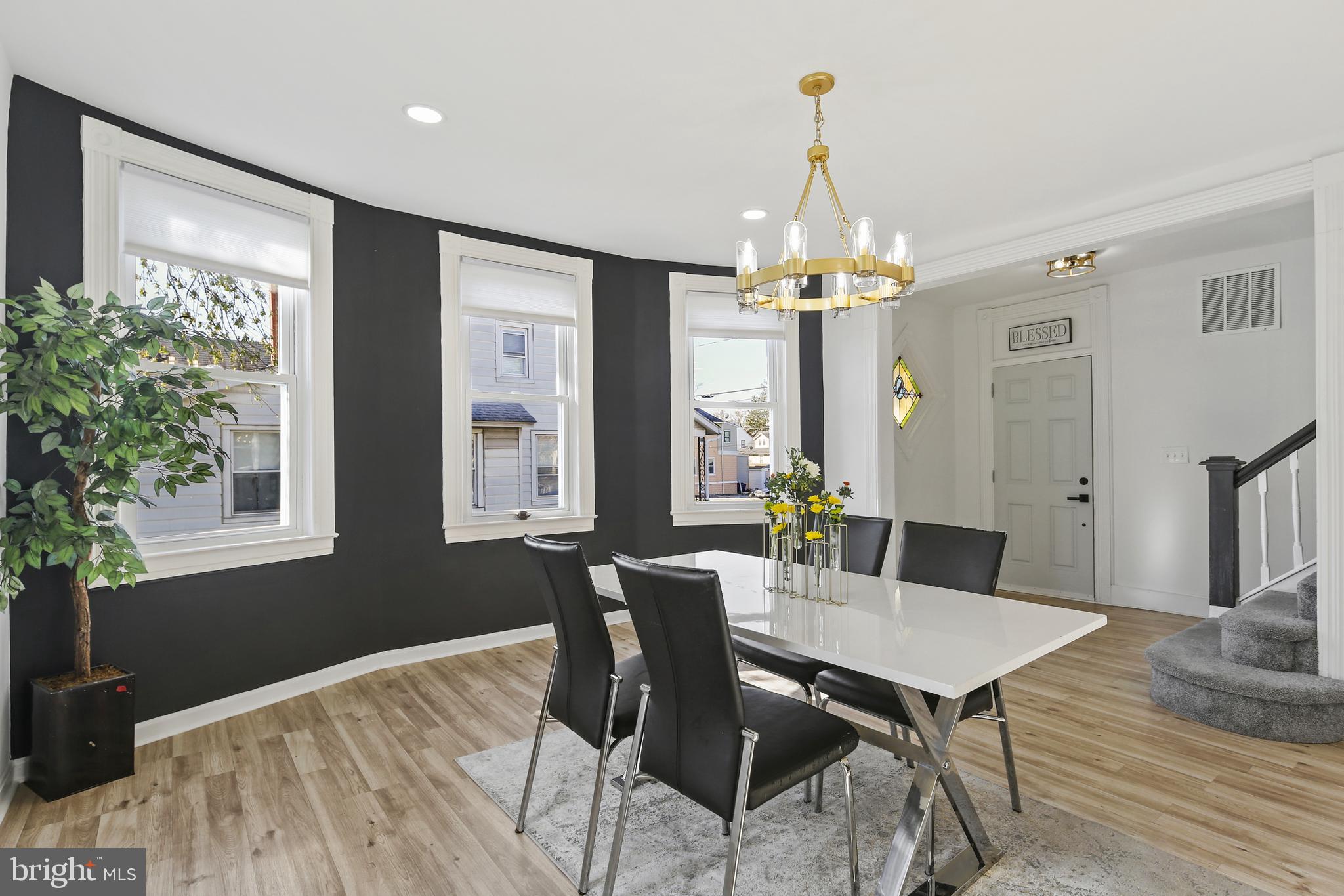 WILSON HEIGHTS - Residential