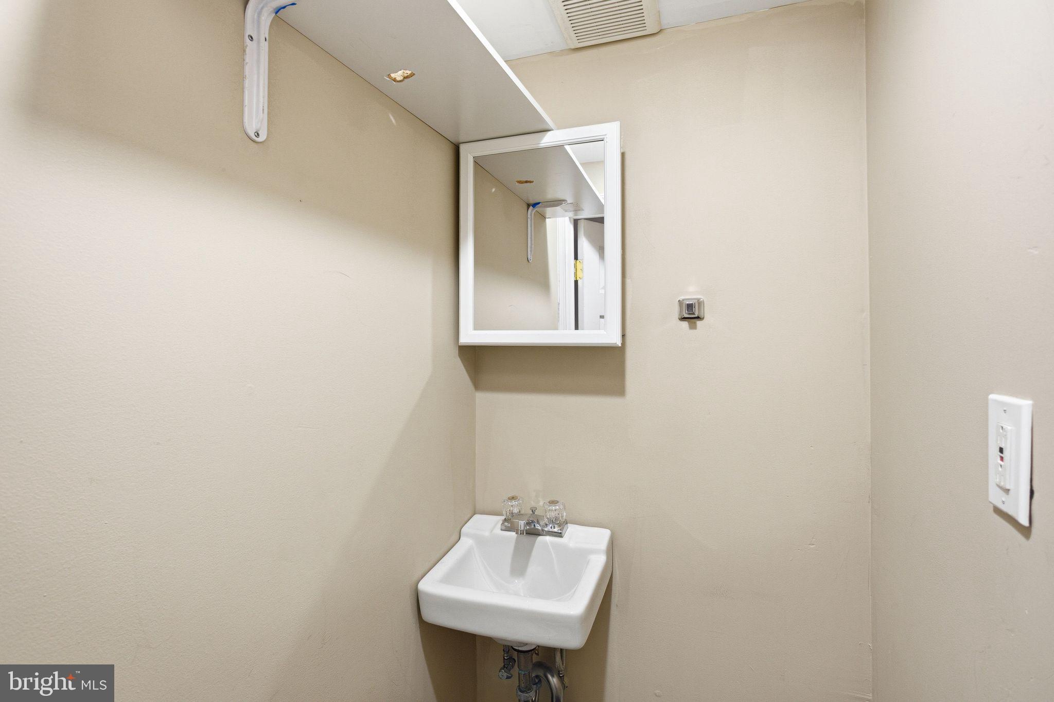 GRADUATE HOSPITAL - Residential